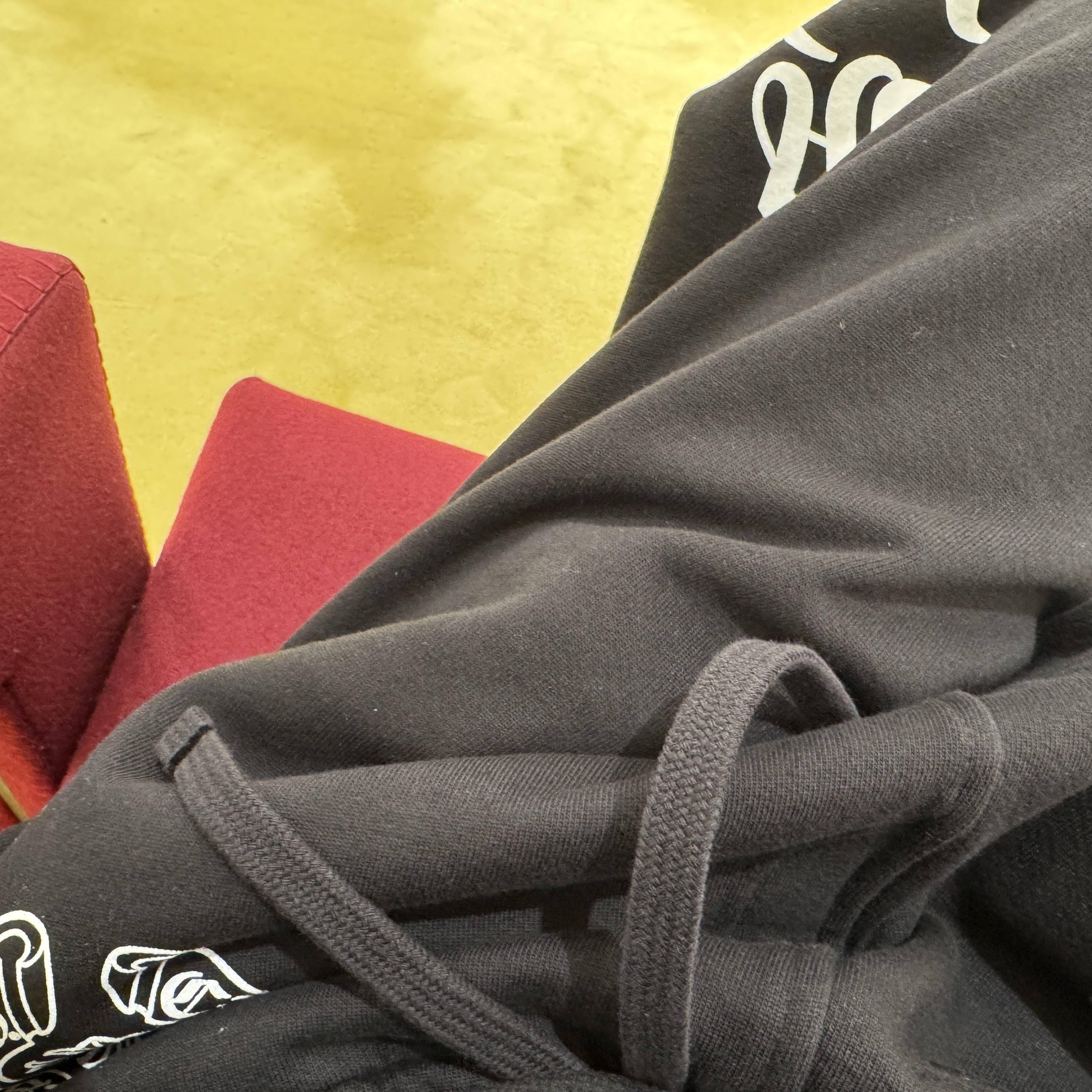 Chrome Hearts Horseshoe Logo Back Pocket Sweatpants Black 착용 스타일