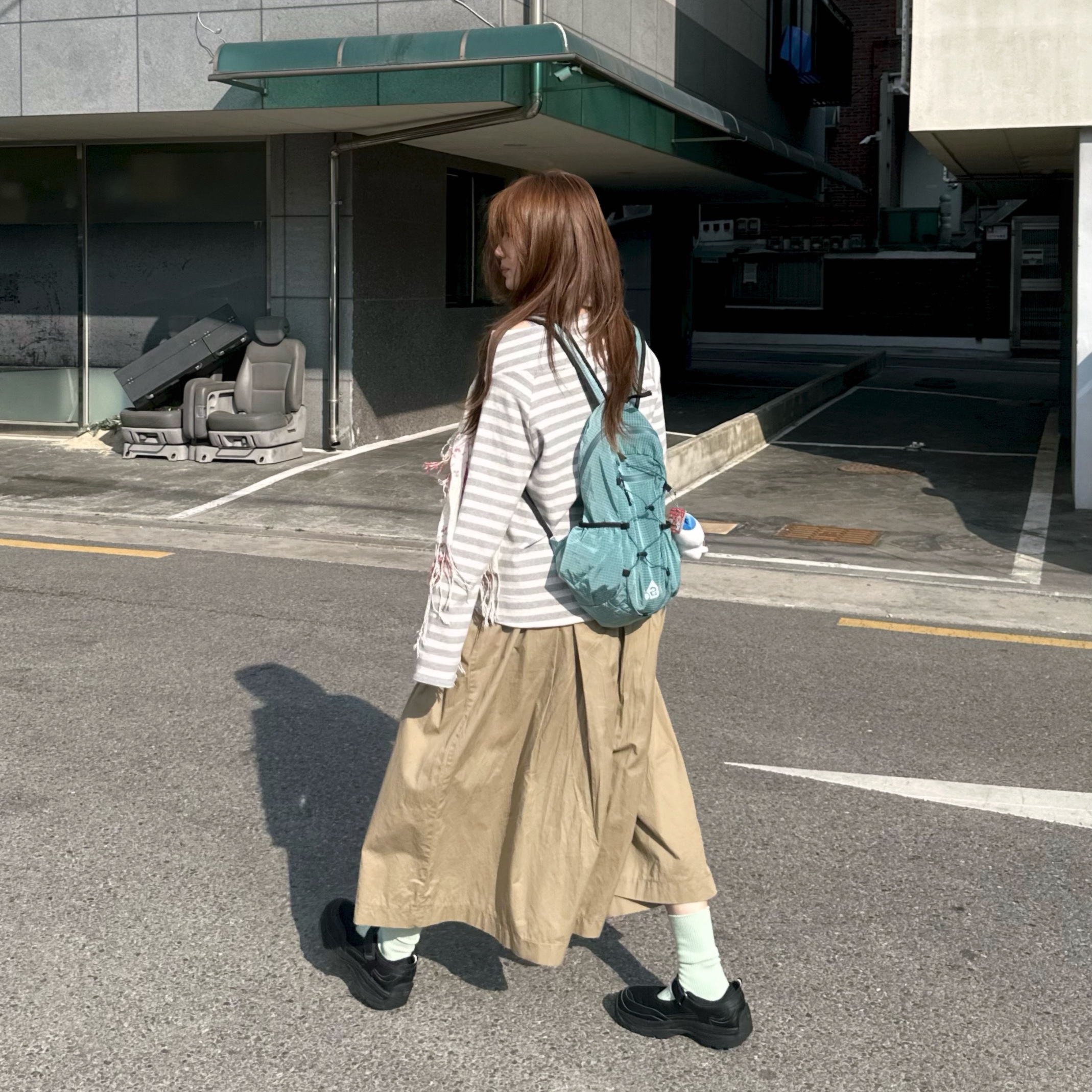 (W) Honsby Darling Harbour Black 착용 스타일 - 3