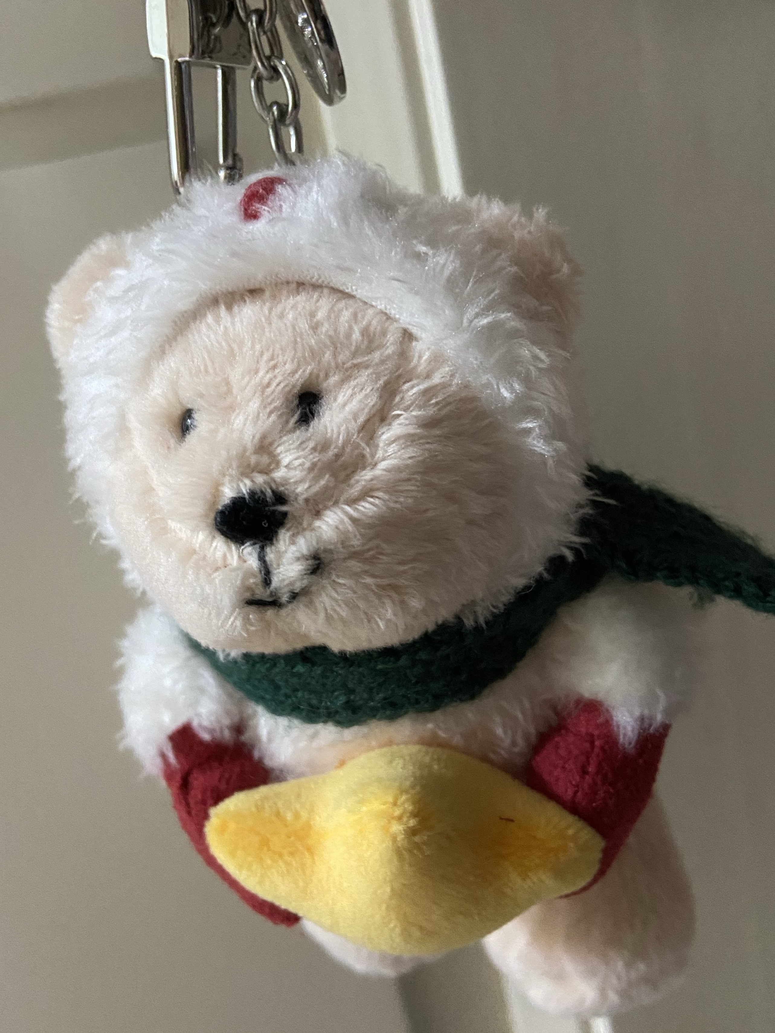 Starbucks Holiday Friends Bearista KeyChain 착용 스타일