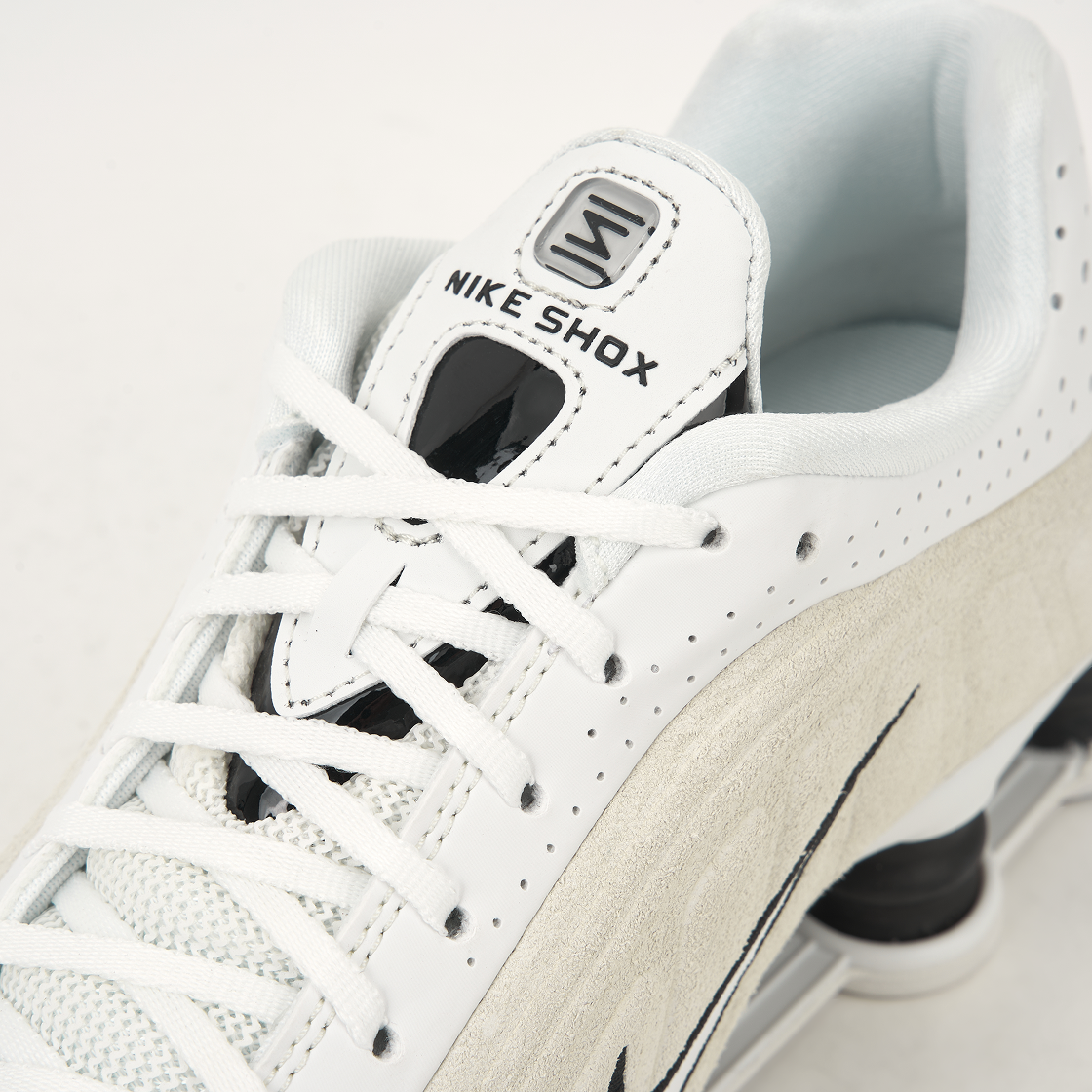 (W) 나이키 샥스 R4 서밋 화이트 라이트 오어우드 브라운((W) Nike Shox R4 Summit White Light Orewood Brown) - 7
