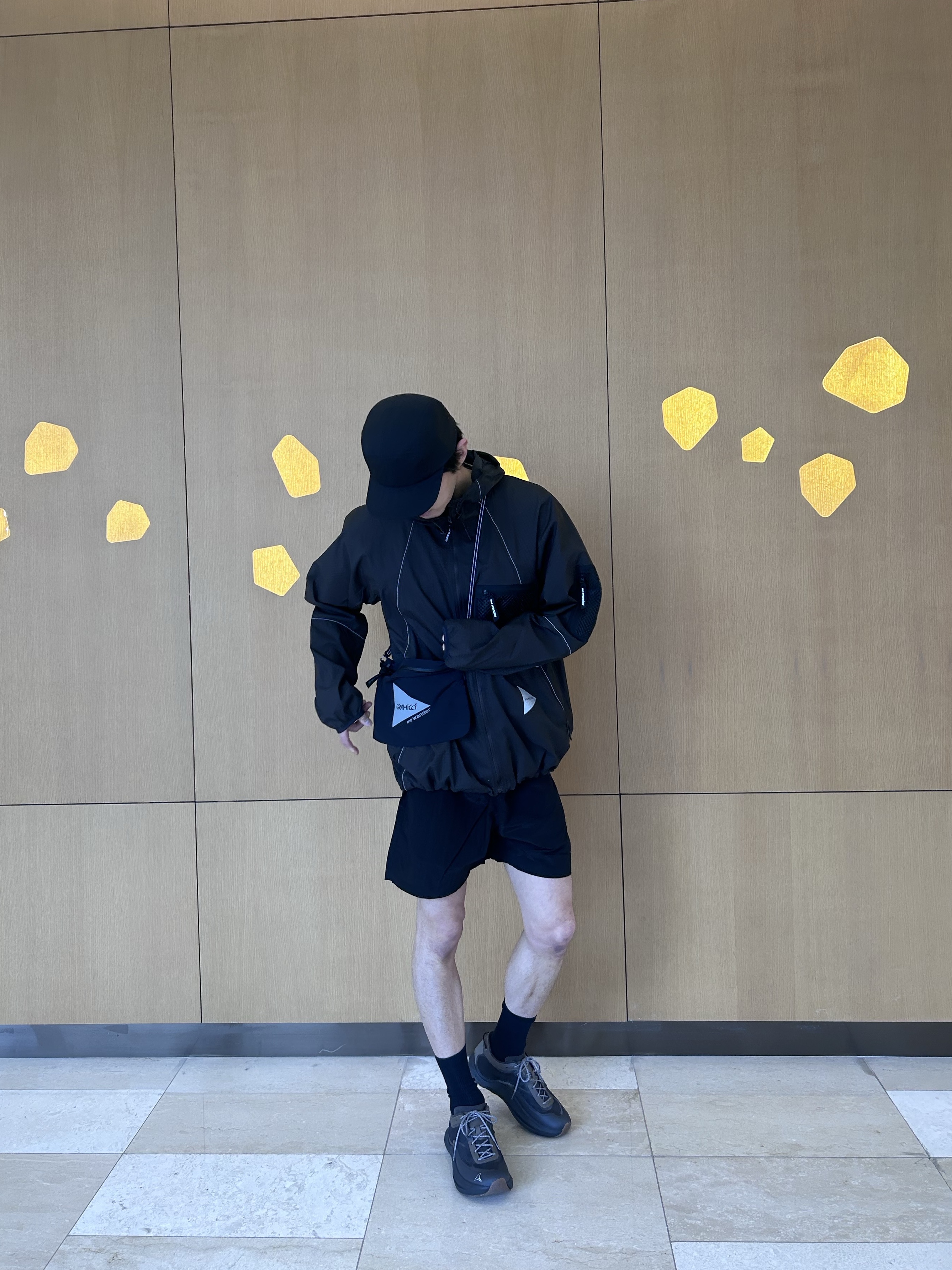 And Wander x Gramicci GR07 Nylon Sacoche Black - 26SS, ROA Helder 5 Inch Shorts Black - 26SS 착용 스타일 - 1