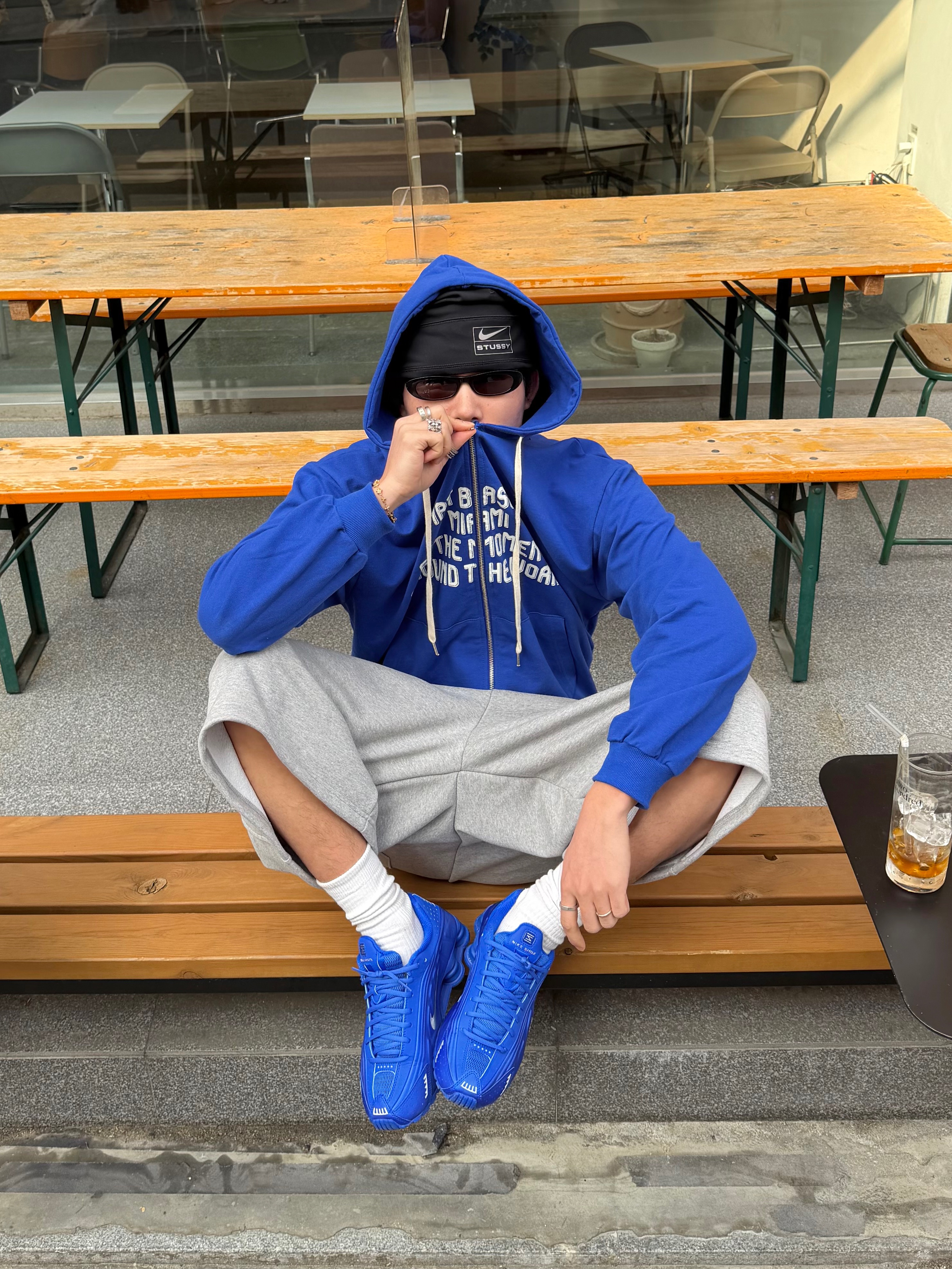 (W) Nike Shox R4 Racer Blue and Metallic Silver, Nike x Stussy Skull Cap Black 착용 스타일 - 2