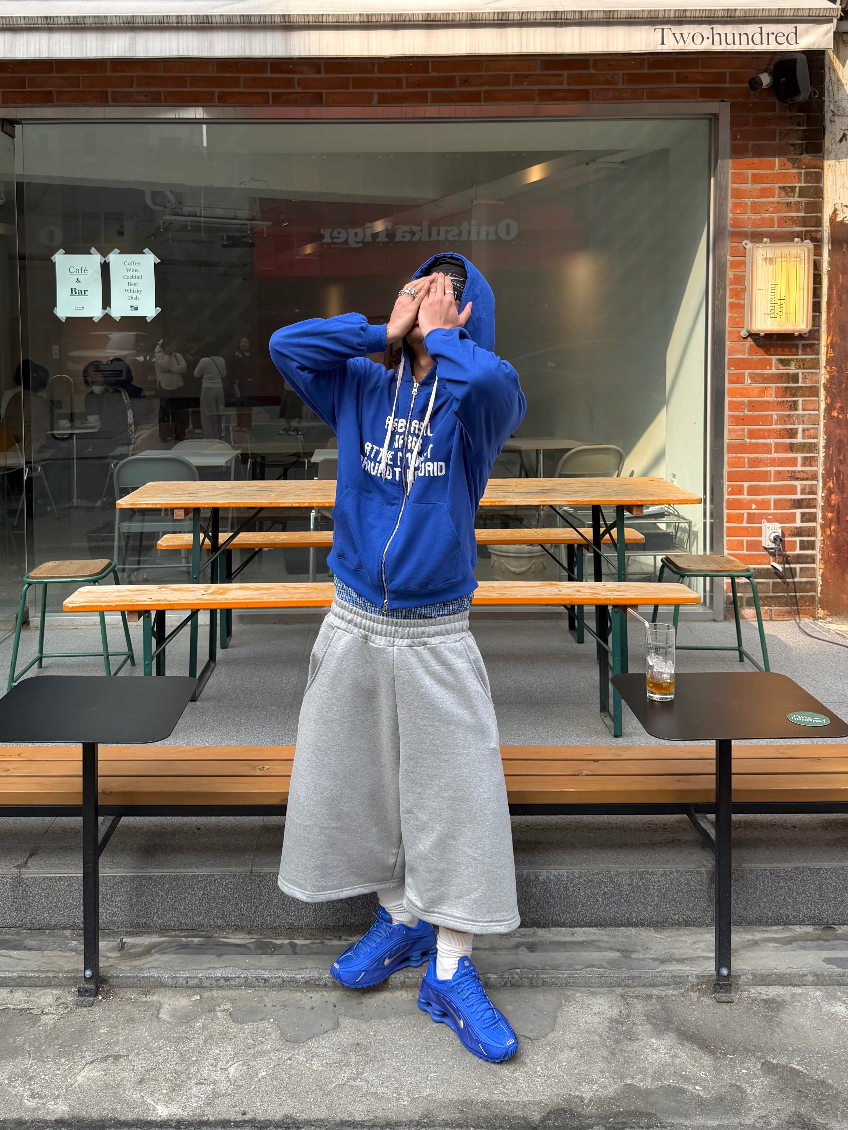(W) Nike Shox R4 Racer Blue and Metallic Silver, Nike x Stussy Skull Cap Black 착용 스타일 - 1
