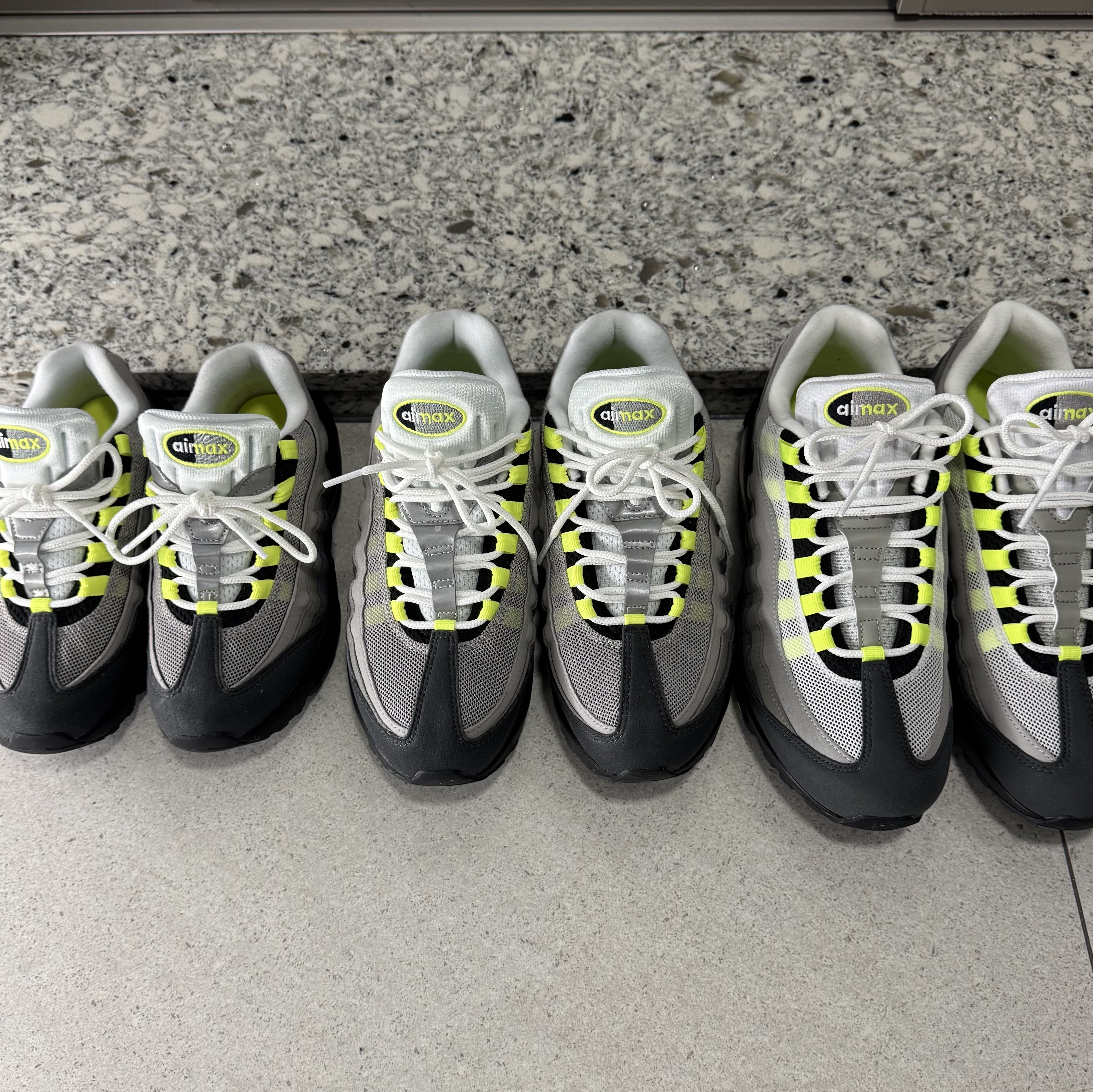 Nike Air Max 95 OG Neon, (GS) Nike Air Max 95 Big Bubble Black Anthracite 착용 스타일
