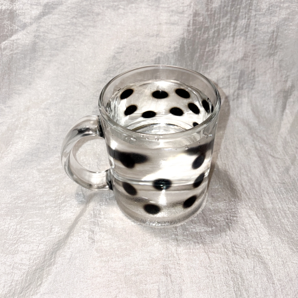 유라이크왓 빅 블러 도트 글라스 머그 (블랙/유리)(you like what Small blur dot glass mug (black/gloss)) - 4