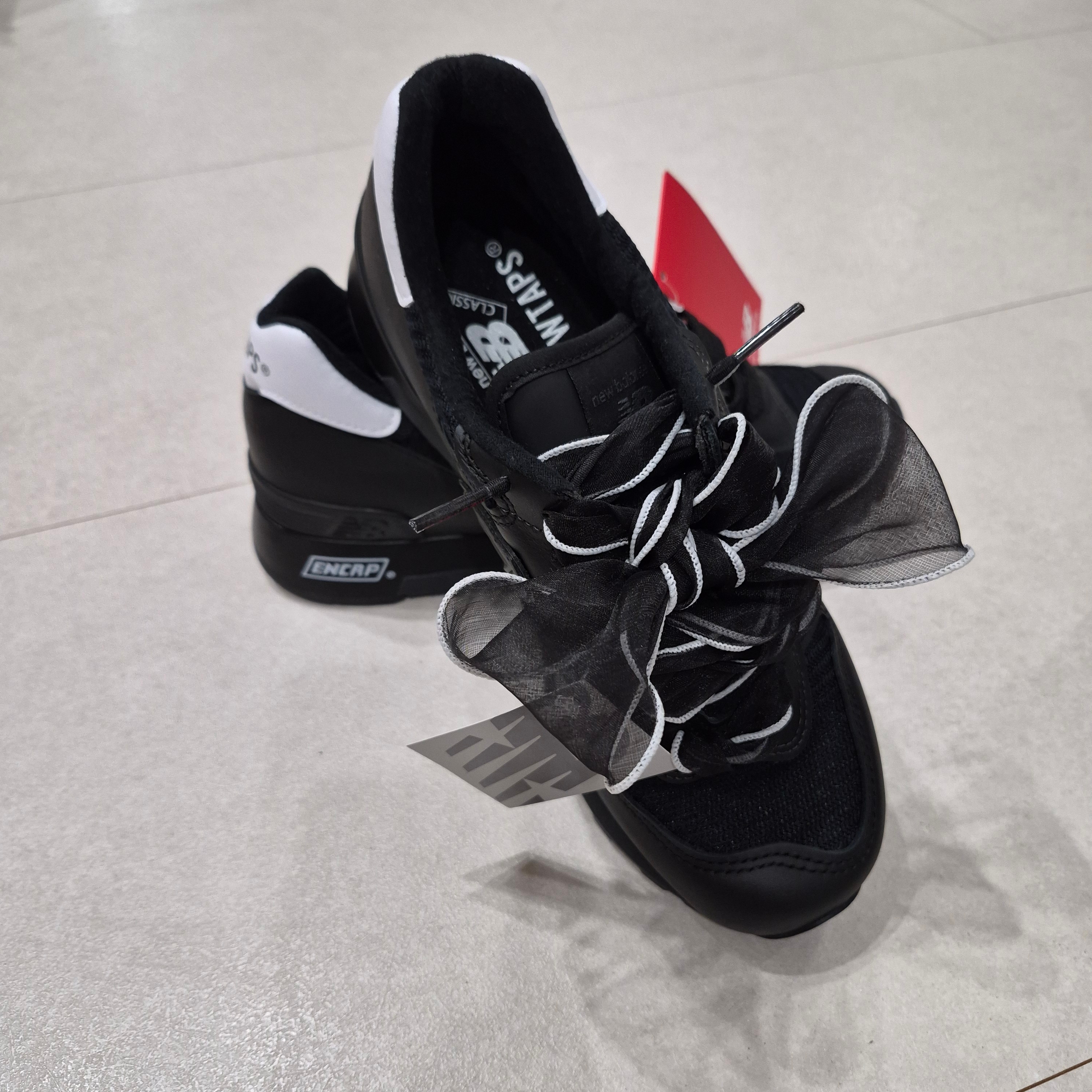 New Balance x WTAPS 1300 Made in USA Black White 착용 스타일