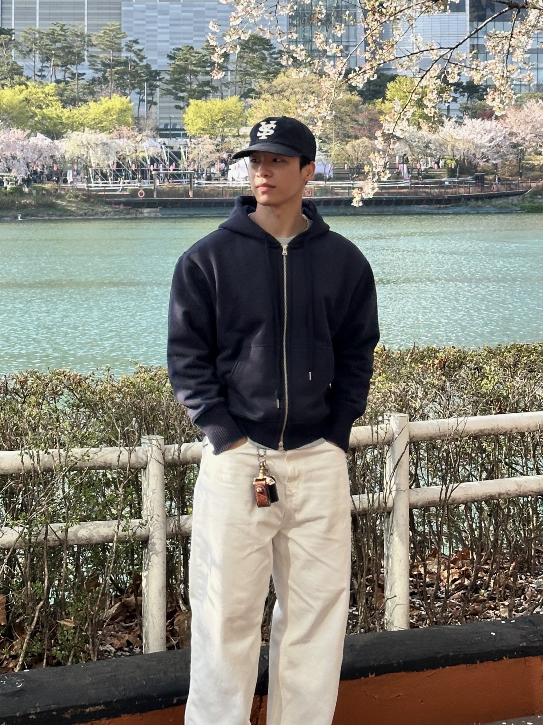 Sunday Ceremony Sy Logo 5 Panel Cotton Cap - Navy, Norda 001/A Stealth Black 착용 스타일 - 1