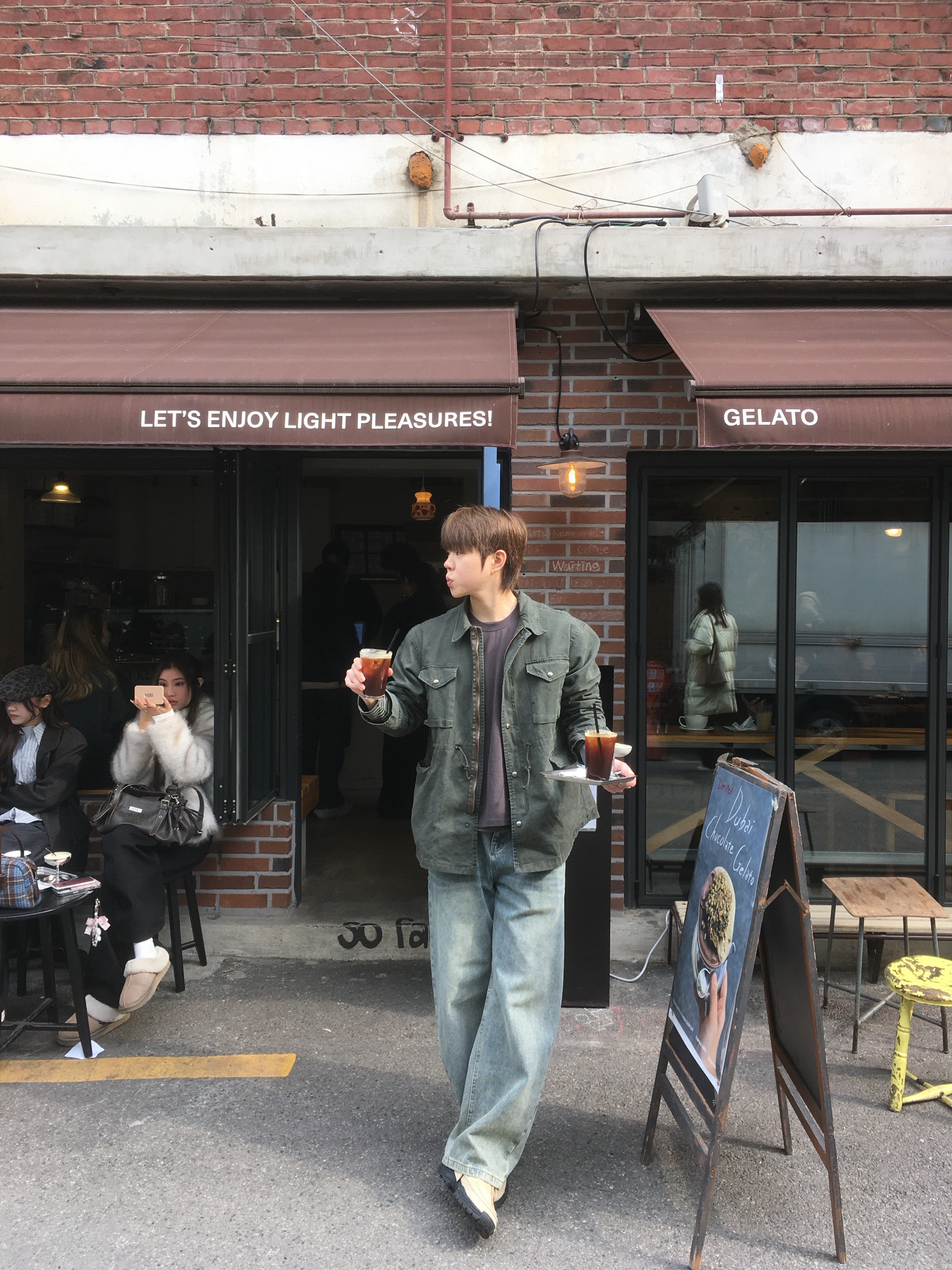 [KREAM 단독] Millo Archive X Negative Three Crescendo Desert Boots Beige, Casio F-91WM-7 착용 스타일 - 1