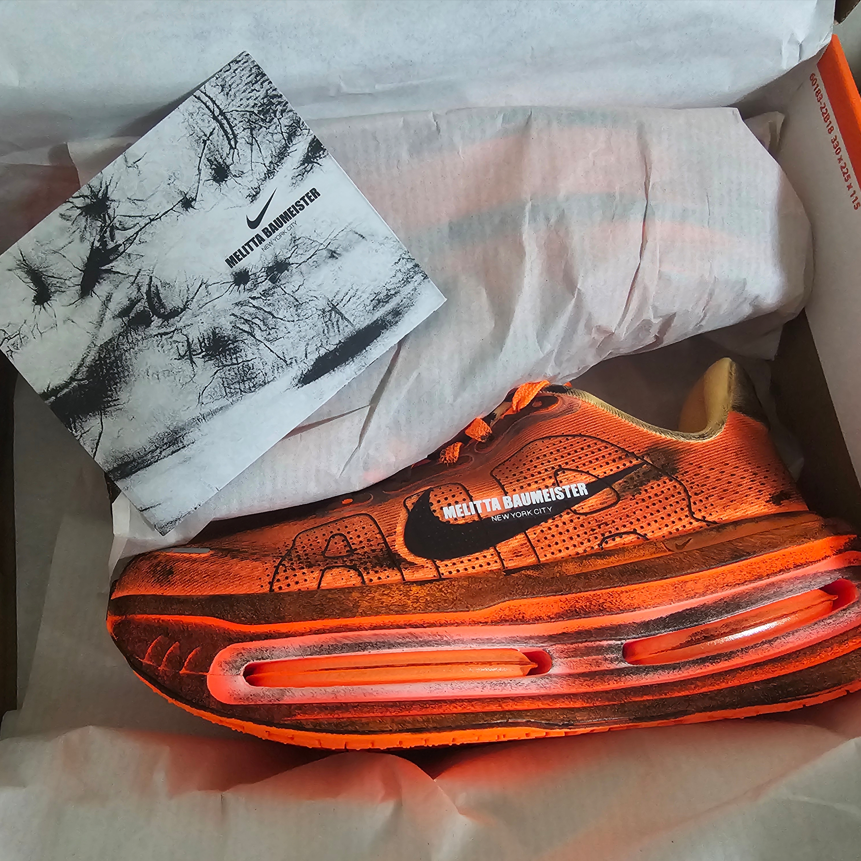 (W) Nike x Melitta Baumeister Vomero Premium Total Orange and Orange Chalk 착용 스타일 - 2