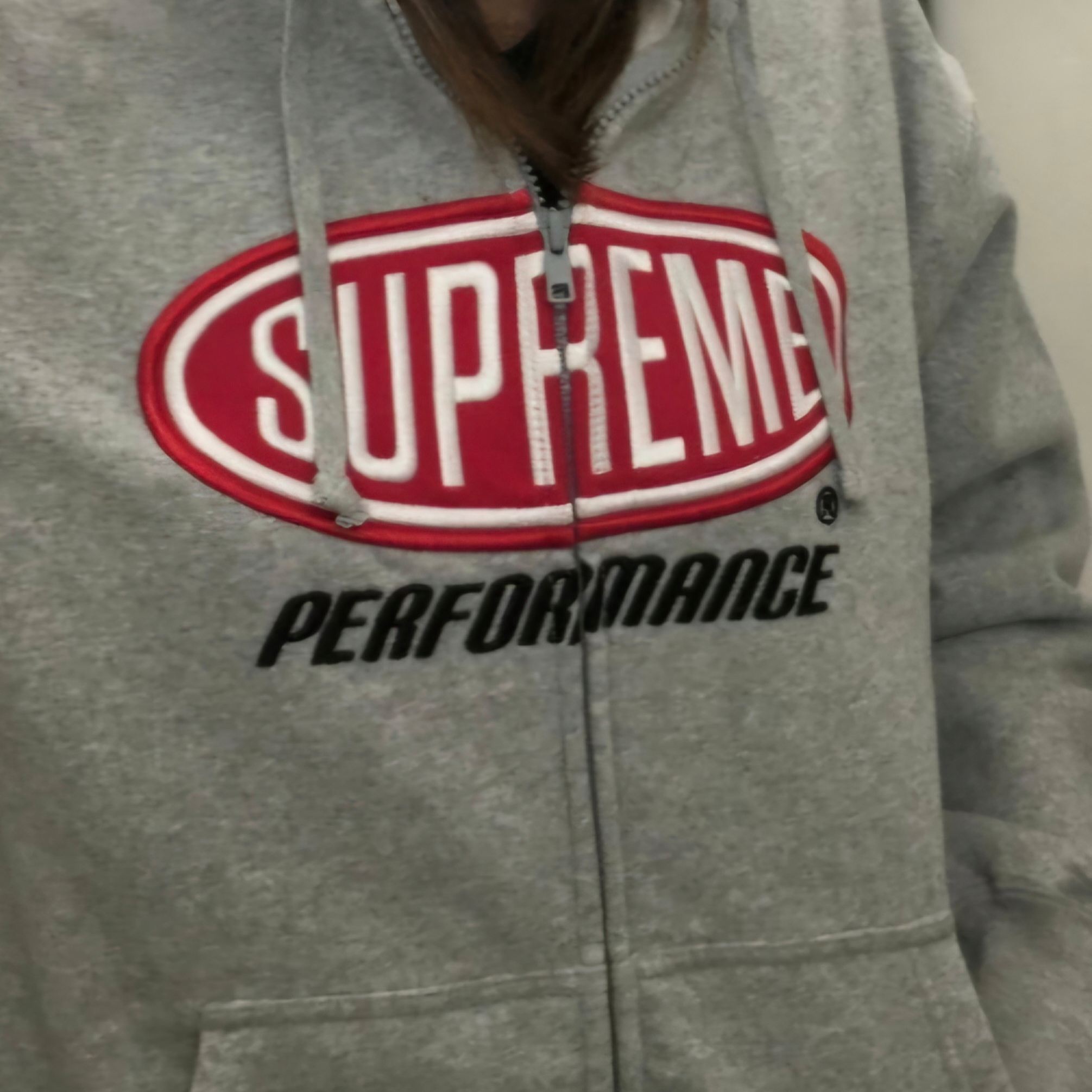 Supreme Performance Zip Up Hooded Sweatshirt Heather Grey - 26SS 착용 스타일