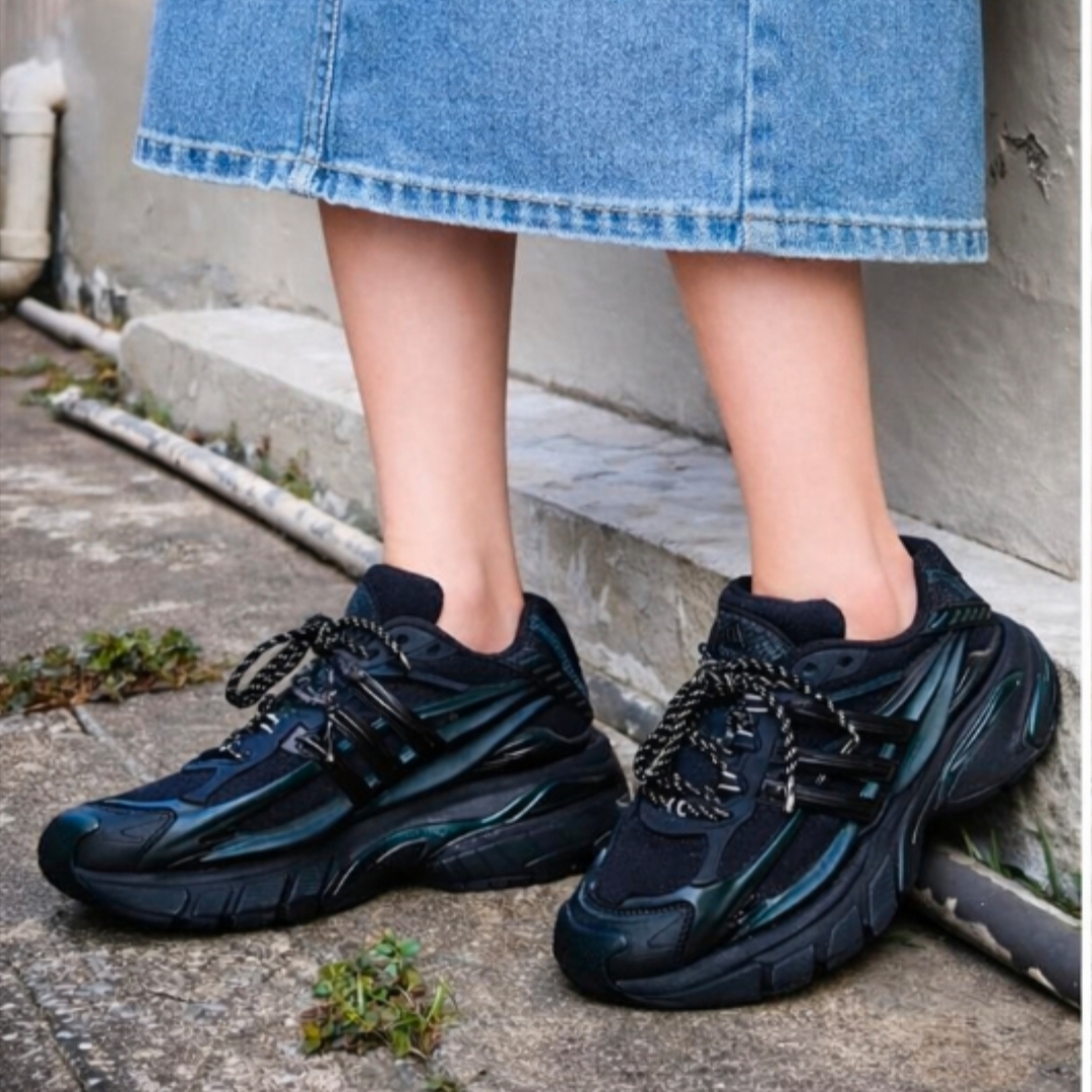 Adidas x Pharrell Williams Virginia Adistar Jellyfish Triple Black 착용 스타일 - 1