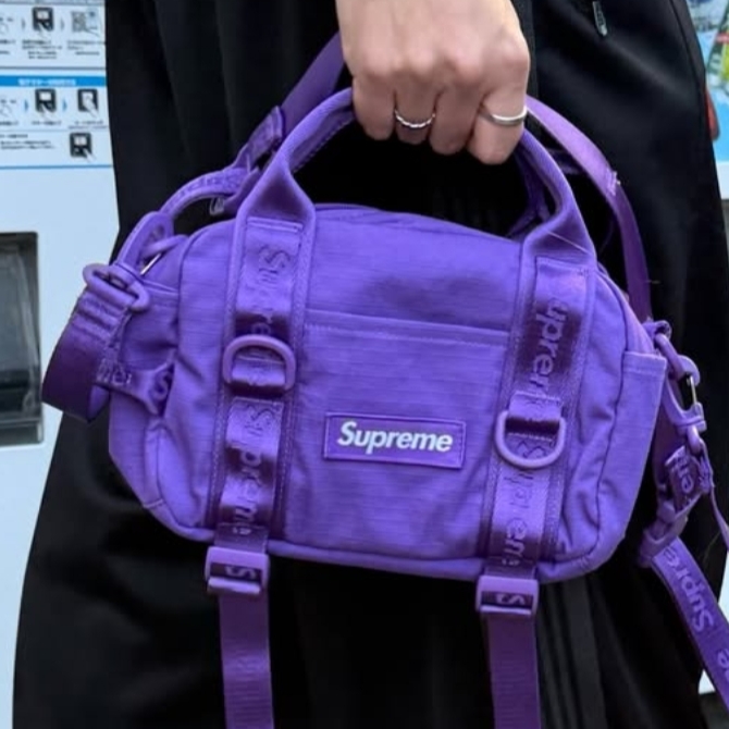 Supreme Mini Duffle Bag Purple - 26SS 착용 스타일 - 3