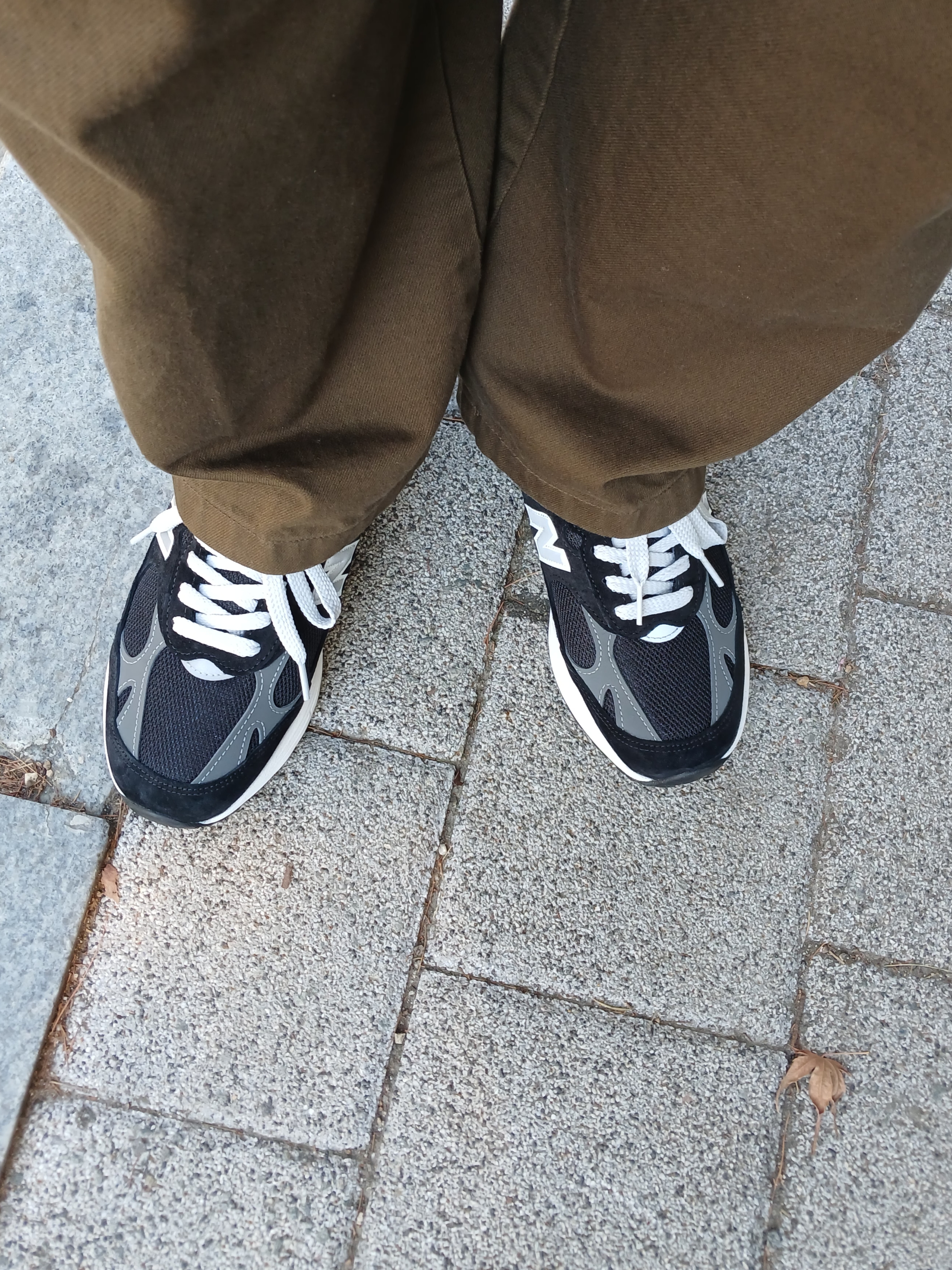 New Balance 993 Made in USA Black - D Standard 착용 스타일