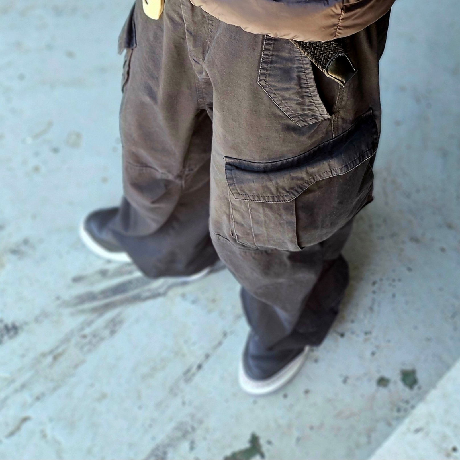 Flavorism VTG Washed Cargo Pants Black 착용 스타일