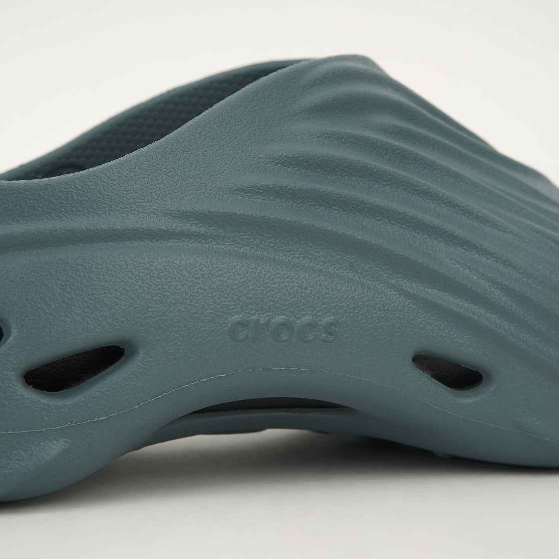 크록스 에코 웨이브 클로그 폰드(Crocs Echo Wave Clog Pond) - 8