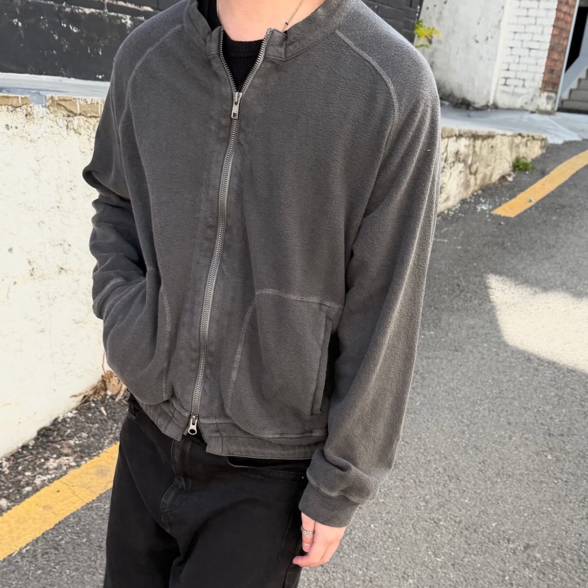 Polyteru Rough Set Zip Up Gray 착용 스타일