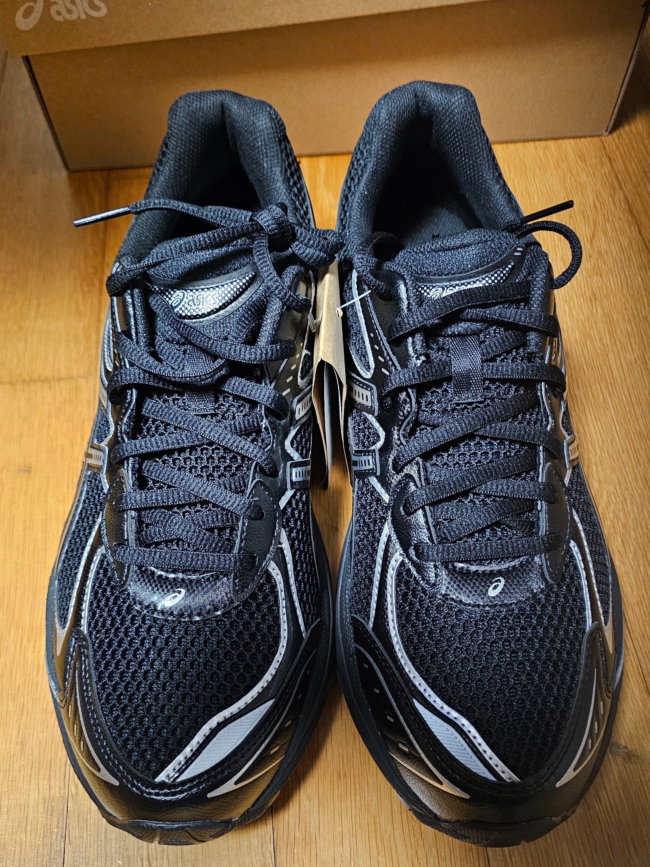 Asics GT-2160 Black Pure Silver 착용 스타일