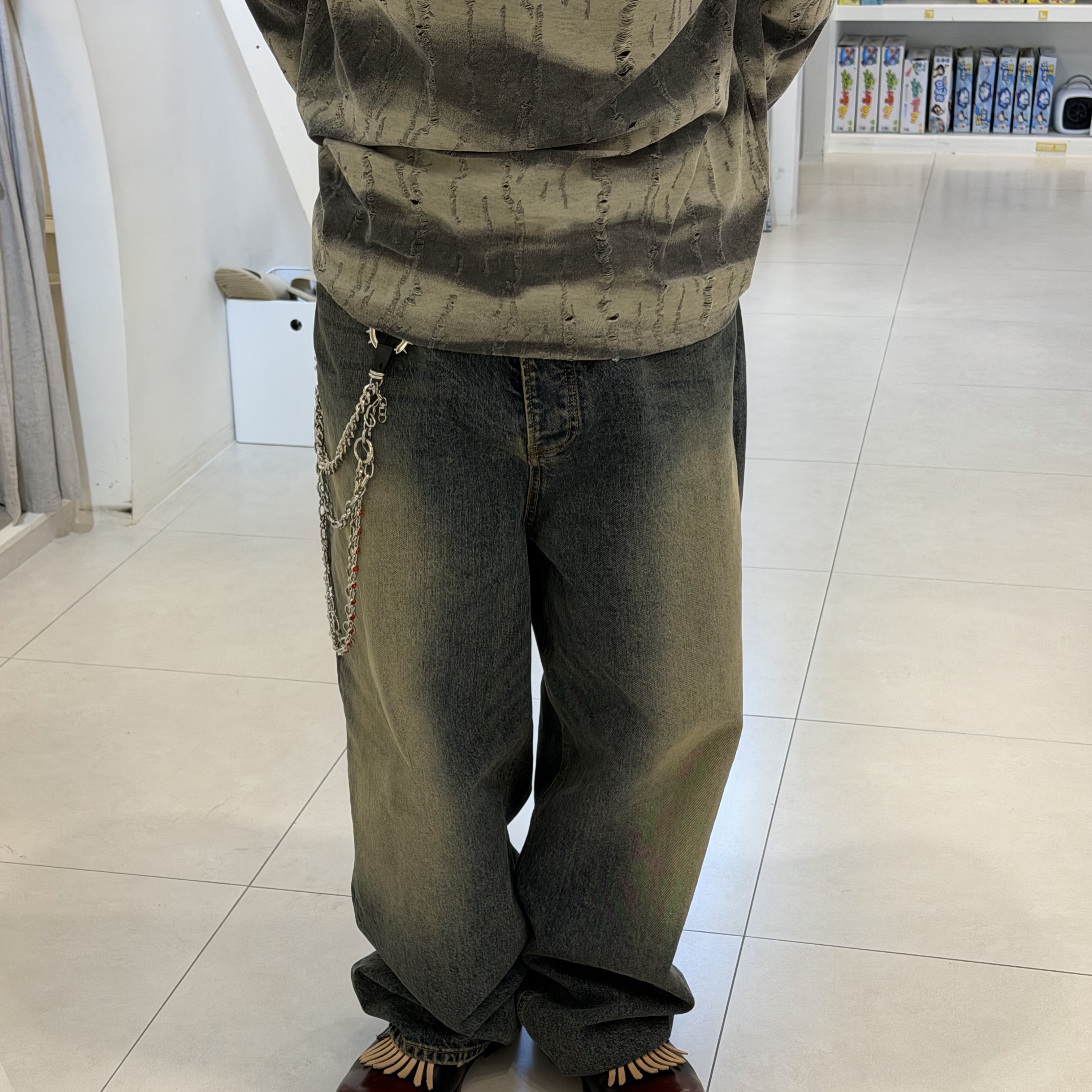 Undermycar Mu.26 Anti Fxxking Logo Play Brush Washed Wide Jeans Oil Blue 착용 스타일 - 2