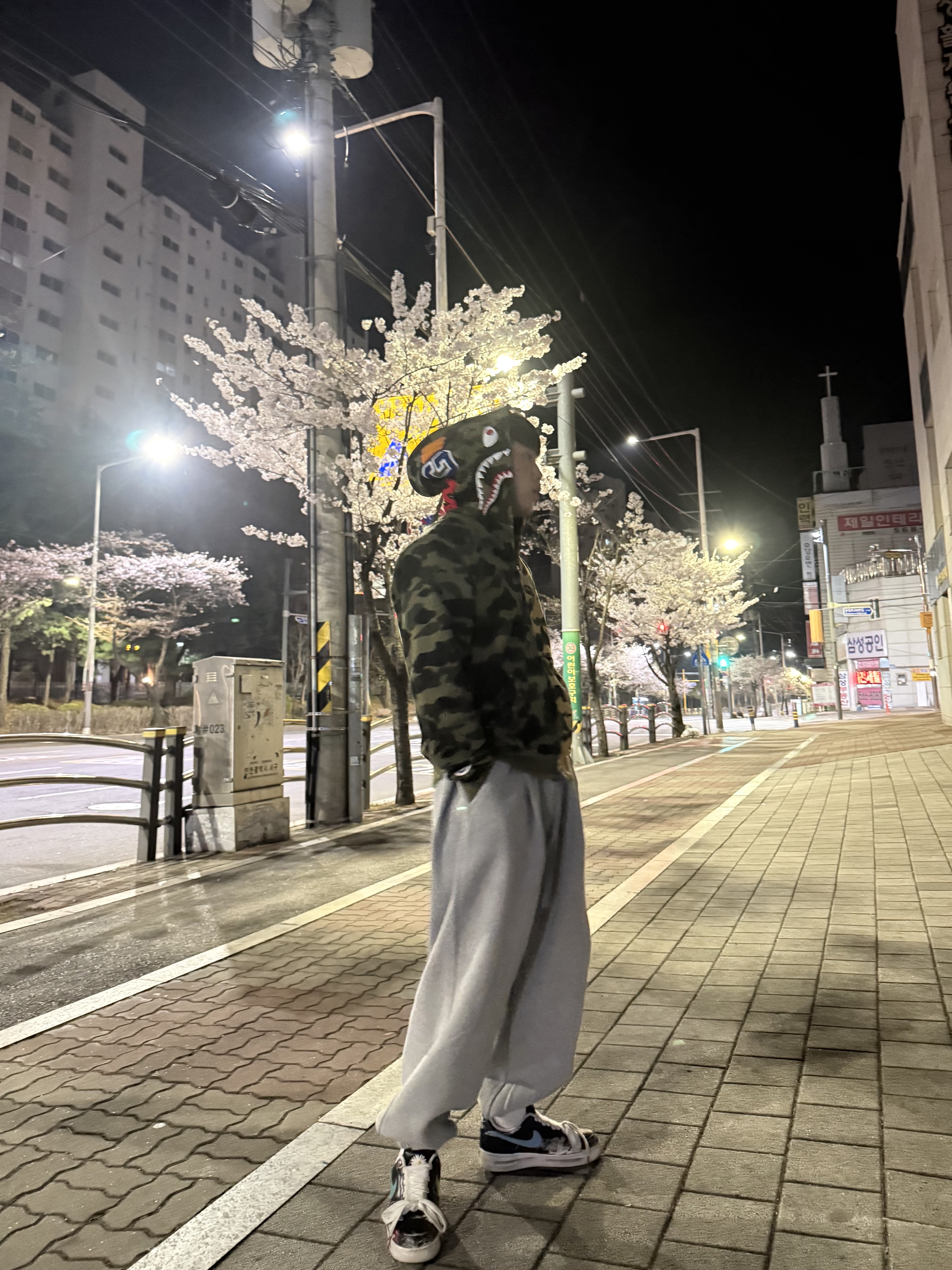 Undermycar Mu.03 Anti Fxxking Logo Play Oversized Sweat Jogger Melange Gray, Nike x Peaceminusone Air Force 1 Low Para-Noise 3.0 Black and Multicolor 착용 스타일 - 5