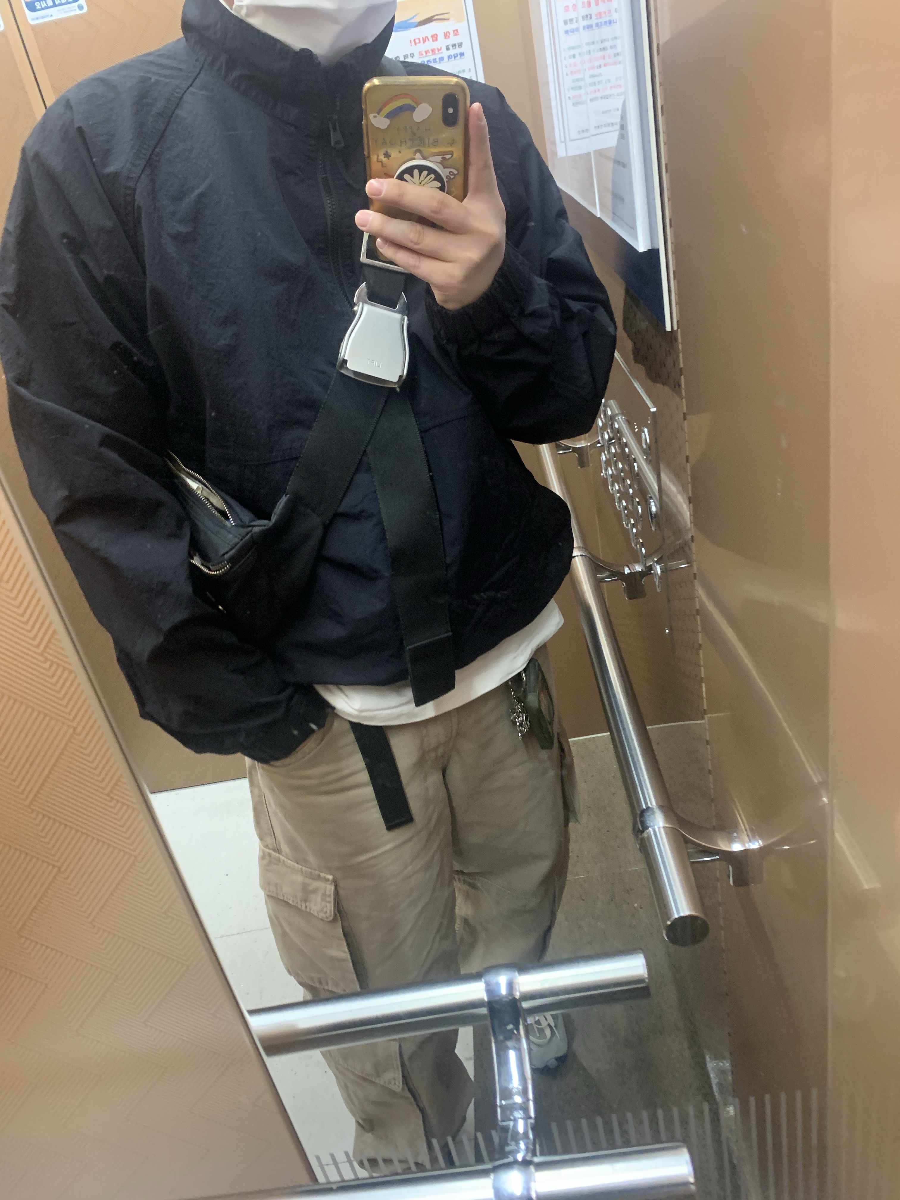 Stussy Warm Up Jacket Black, New Balance x JJJJound 993 Made in USA Mushroom White 착용 스타일