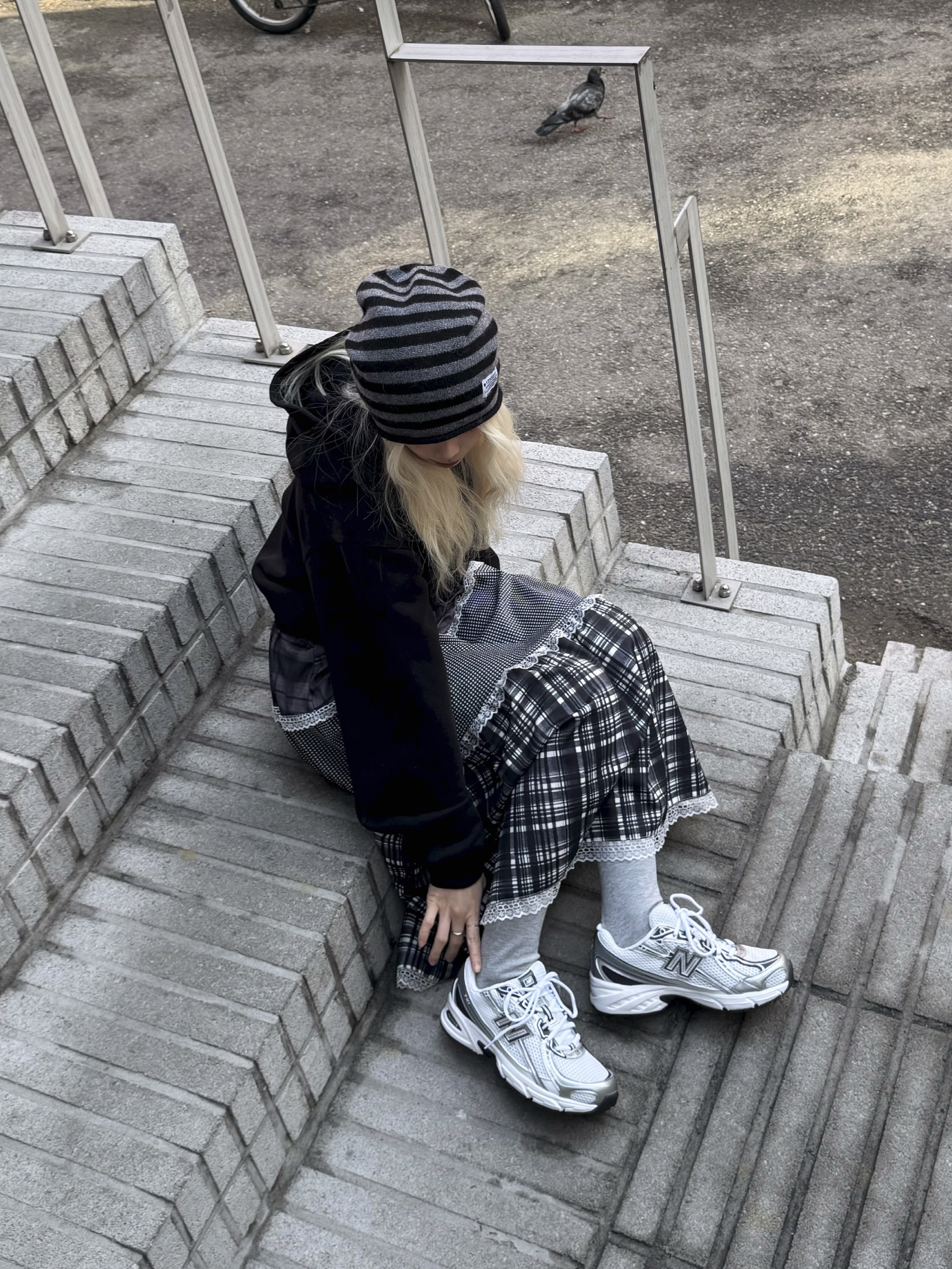 New Balance 740 White Grey 착용 스타일