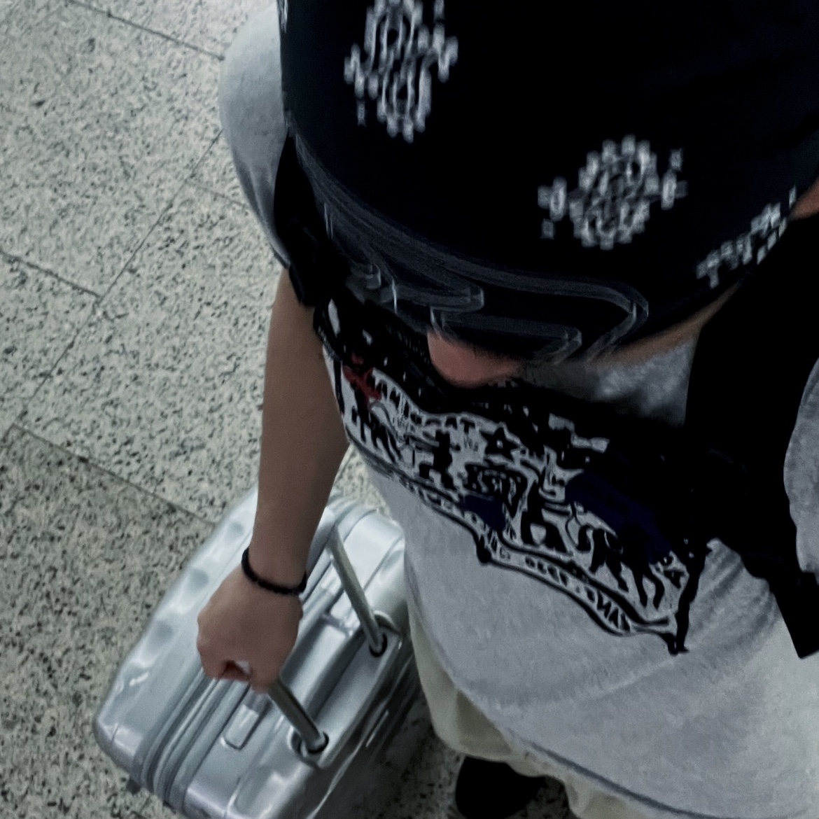 Thevinylhouse Cowboy Pictogram Ringer Tee Grey, Asics Jog 100 T Black - 4E Extra Wide 착용 스타일 - 1