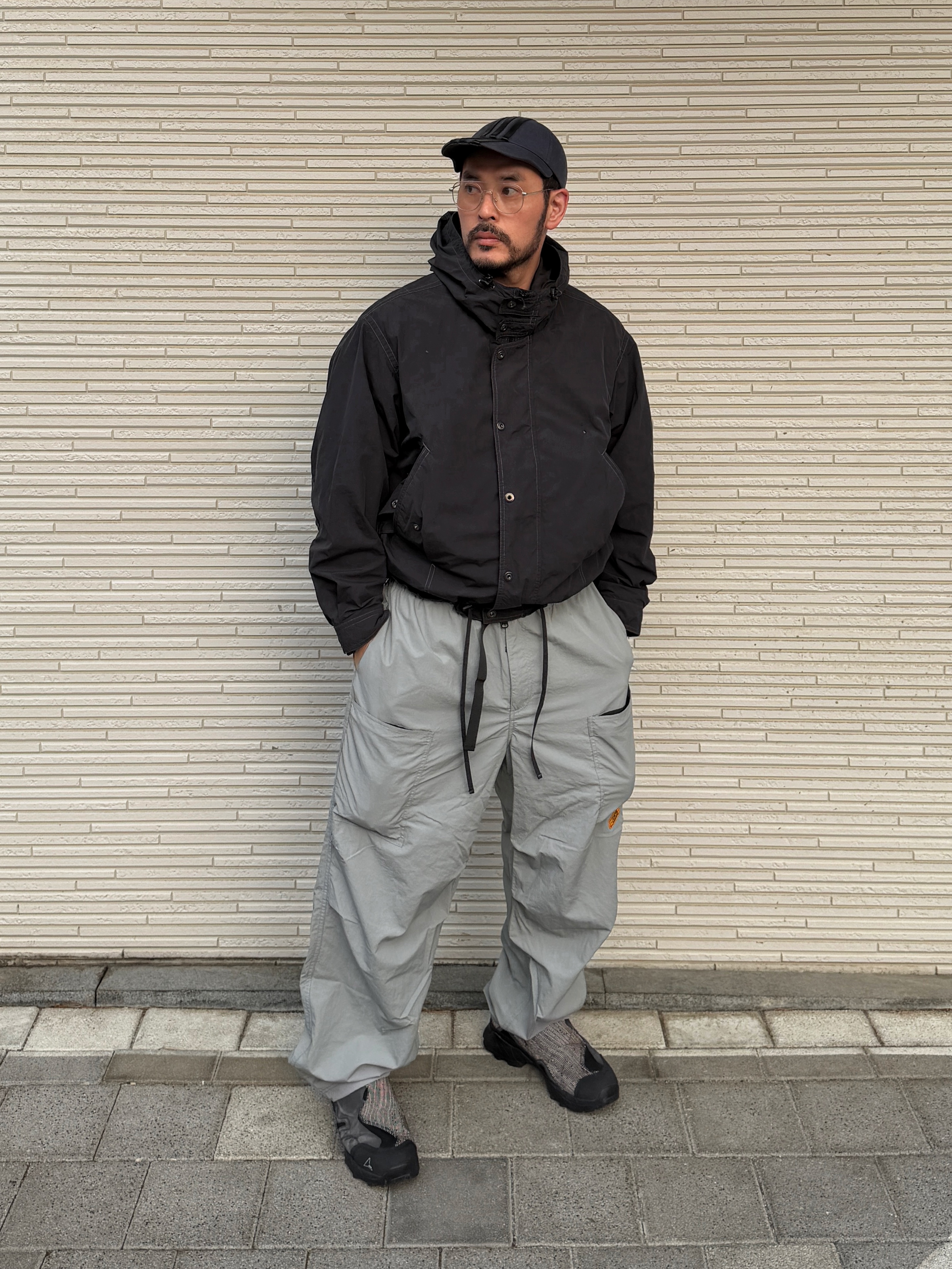 Adidas x Thug Club Sword Cap Night Indigo, Undermycar x Umbro Messenger Bag Black 착용 스타일 - 5