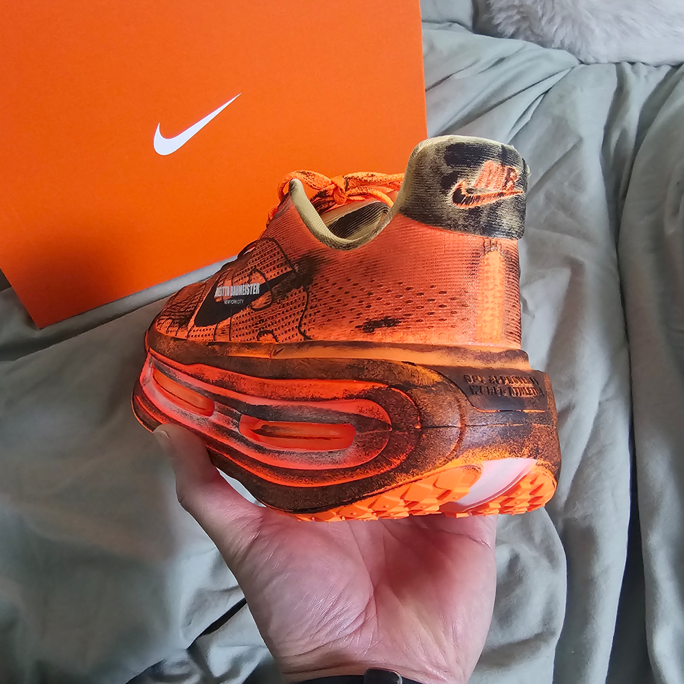 (W) Nike x Melitta Baumeister Vomero Premium Total Orange and Orange Chalk 착용 스타일 - 6
