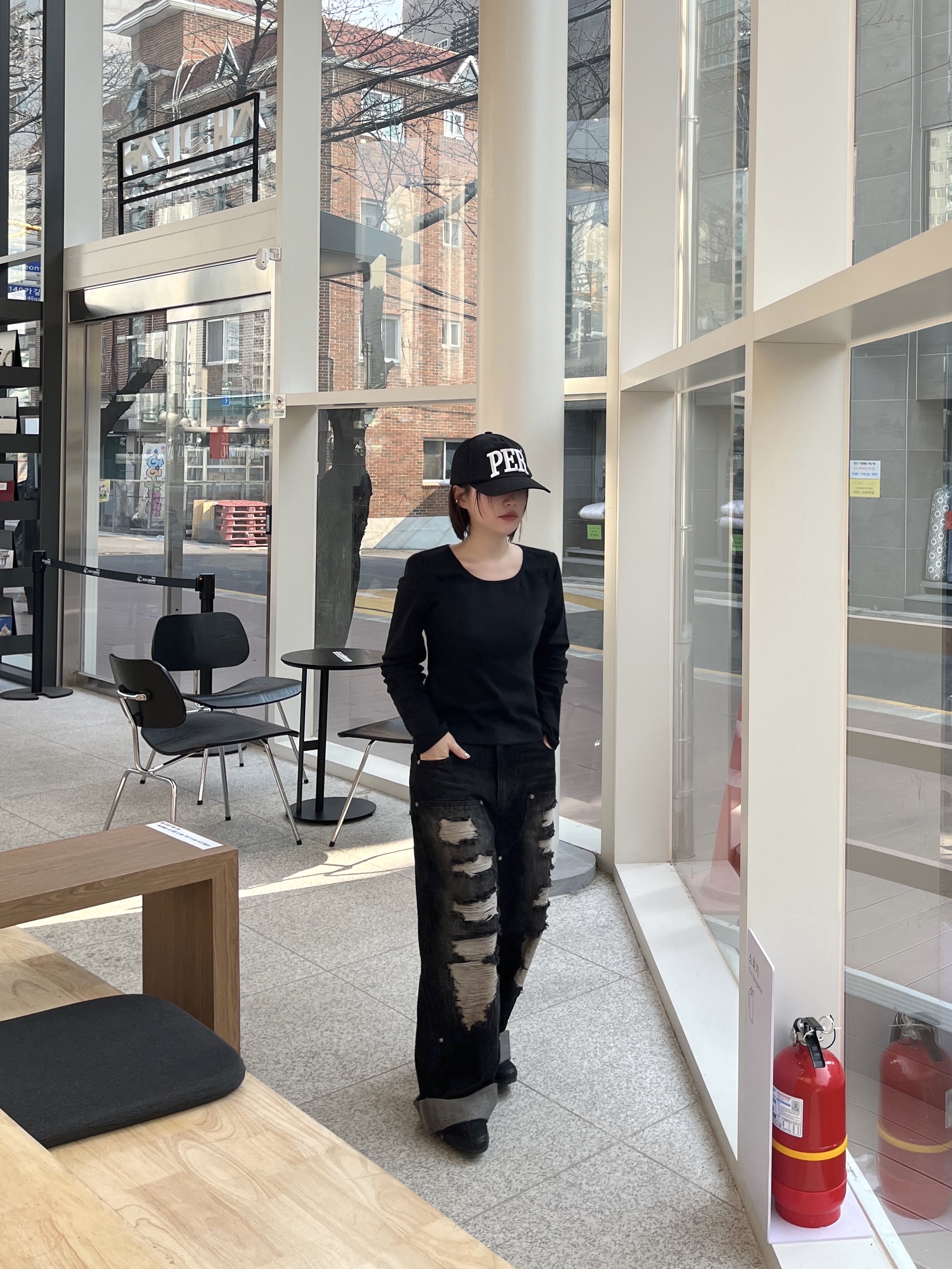 Permanent Archive 5-Panel PER Cap Black 착용 스타일 - 2