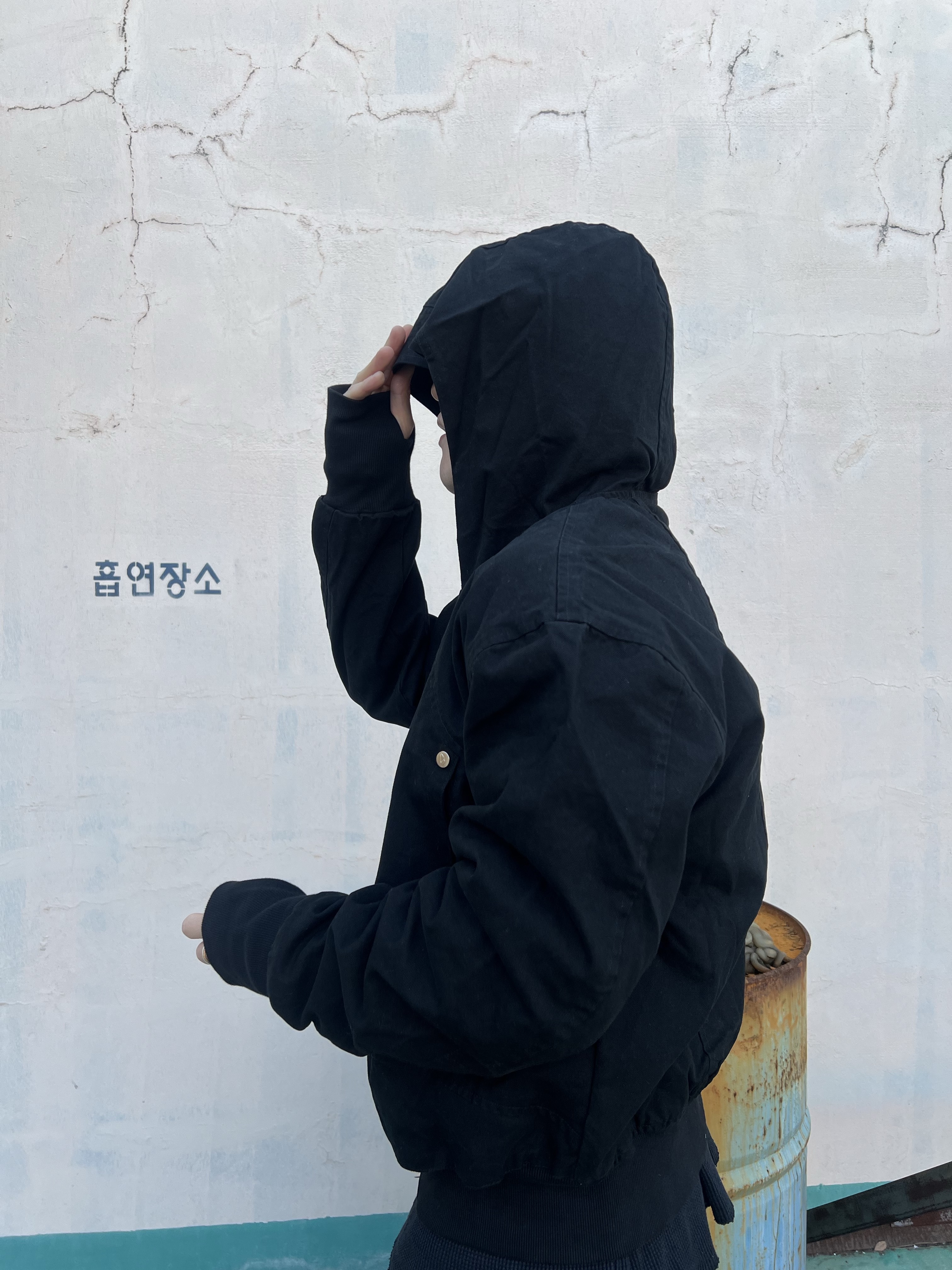 [KREAM 단독] ROARINGRAD Zipper Sagging Pants Nylon Ver. Black, Our Legacy Ladon Brass Keychain Matte Nickel 착용 스타일 - 2