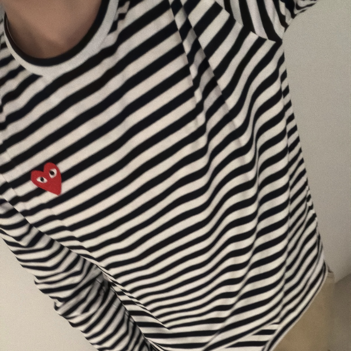 Play Comme des Garcons Striped LS T-Shirt Black White 착용 스타일 - 3