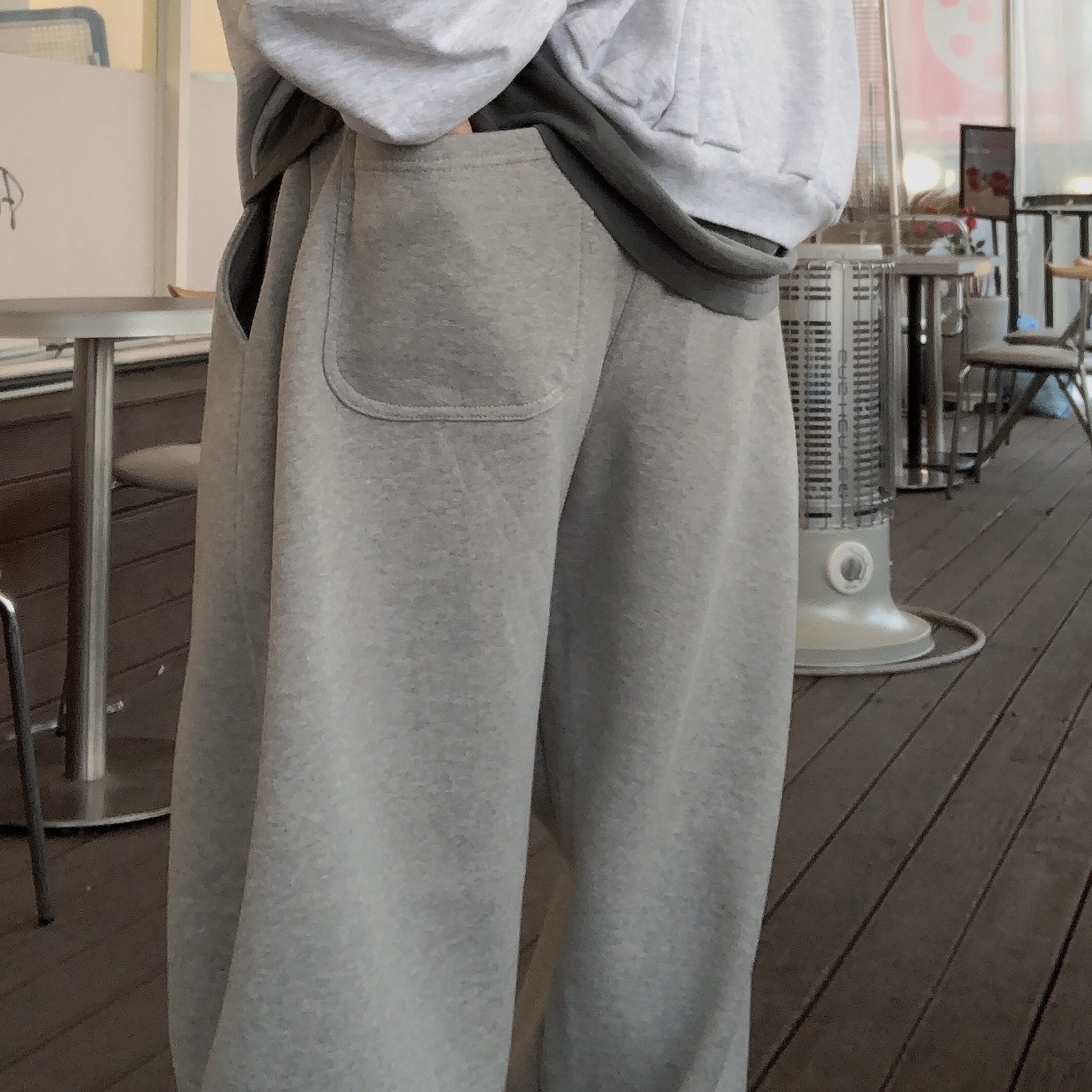 Undermycar Mu.03 Anti Fxxking Logo Play Oversized Sweat Jogger Melange Gray, Nike x Drake Nocta Hot Step Air Terra Triple White 착용 스타일 - 5