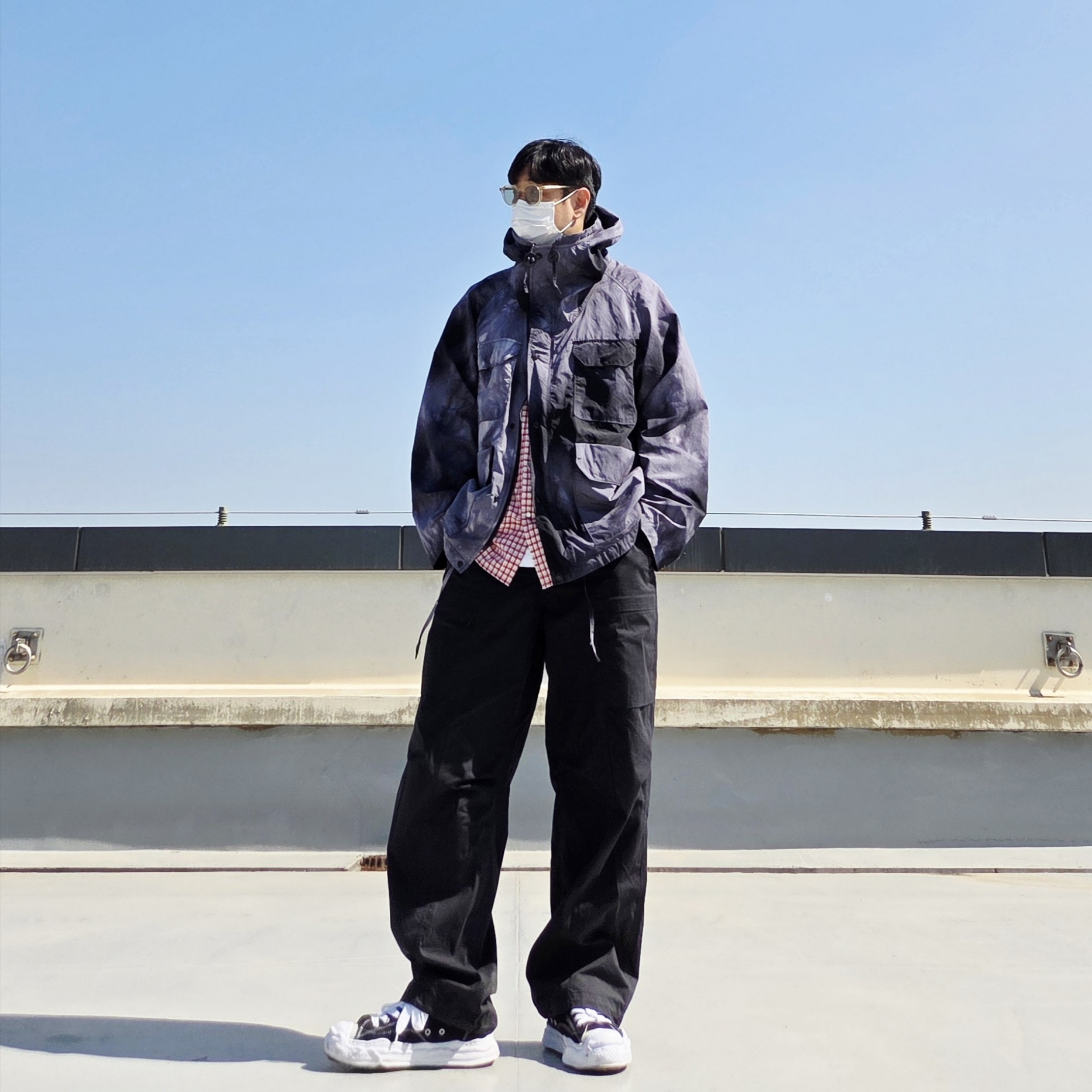 Maison Mihara Yasuhiro Hank OG Sole Canvas Low-top Sneakers Black 착용 스타일 - 6