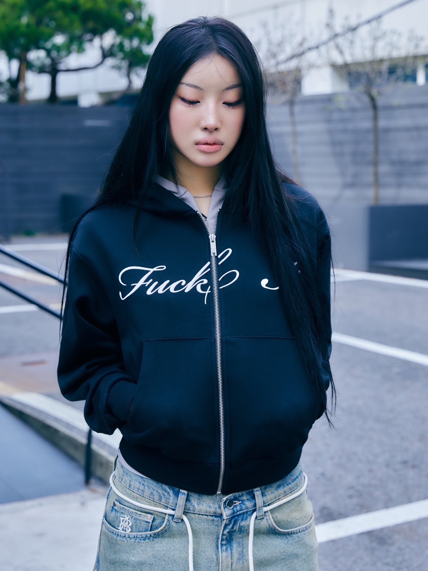 Markgong Women Fuck It Zip Hoodie Black - 26SS, ROA Neal Camo - 26SS 착용 스타일 - 2
