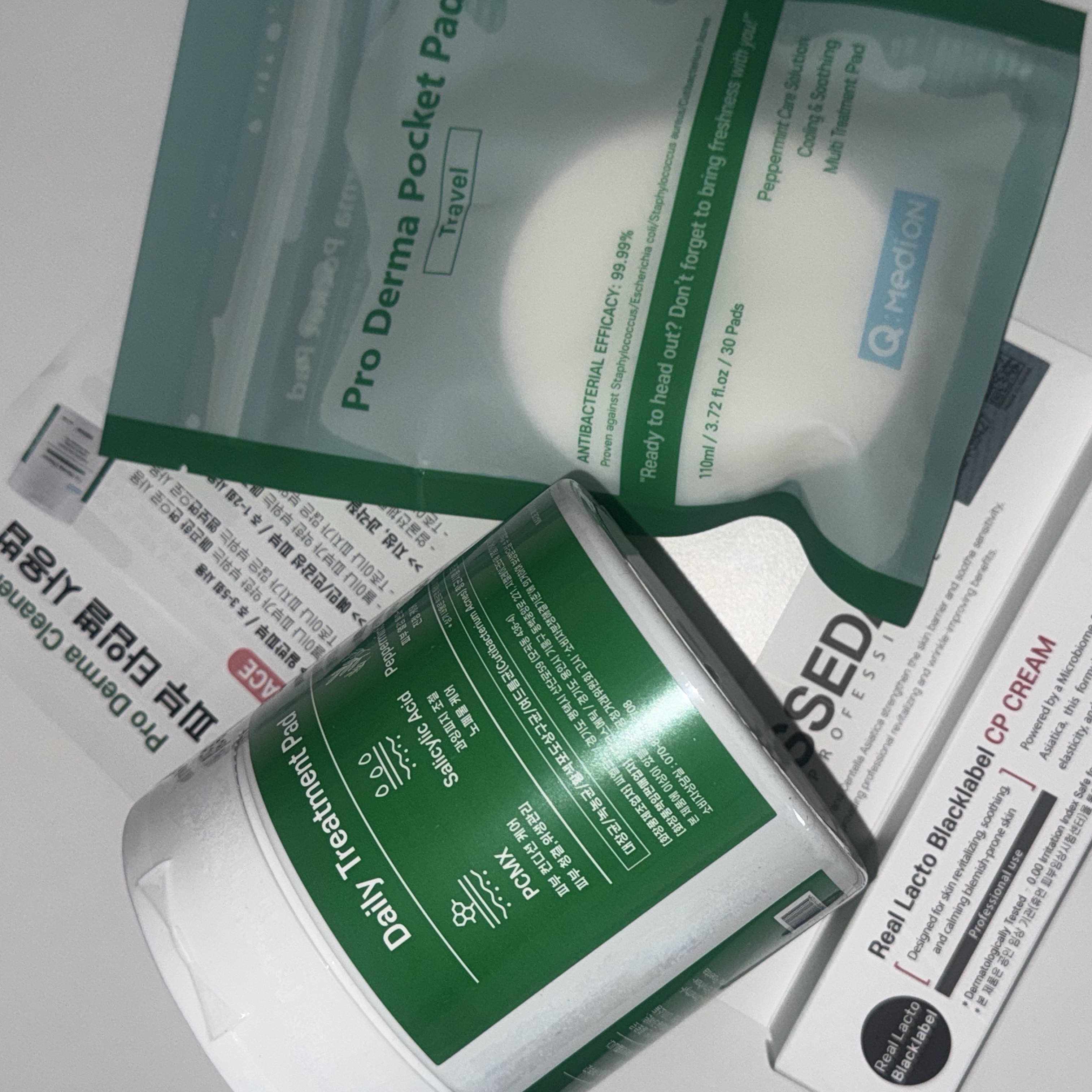 [KREAM단독] SSEDAM  Reallacto Blacklabel CP Cream, [KREAM단독] SSEDAM Pro Derma Cleaner 착용 스타일