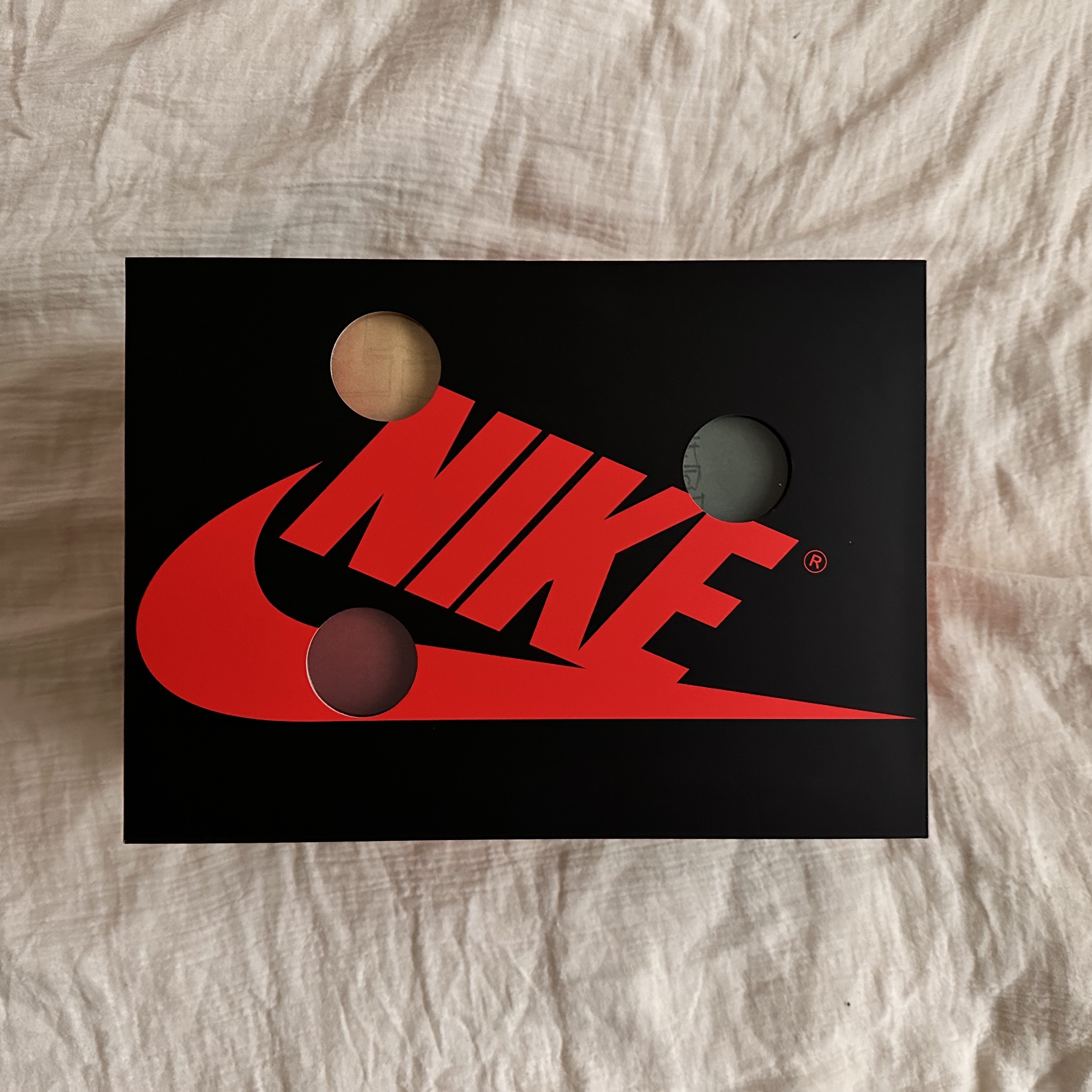 Jordan 1 x Virgil Abloh Archive Retro High Alaska White 착용 스타일 - 1