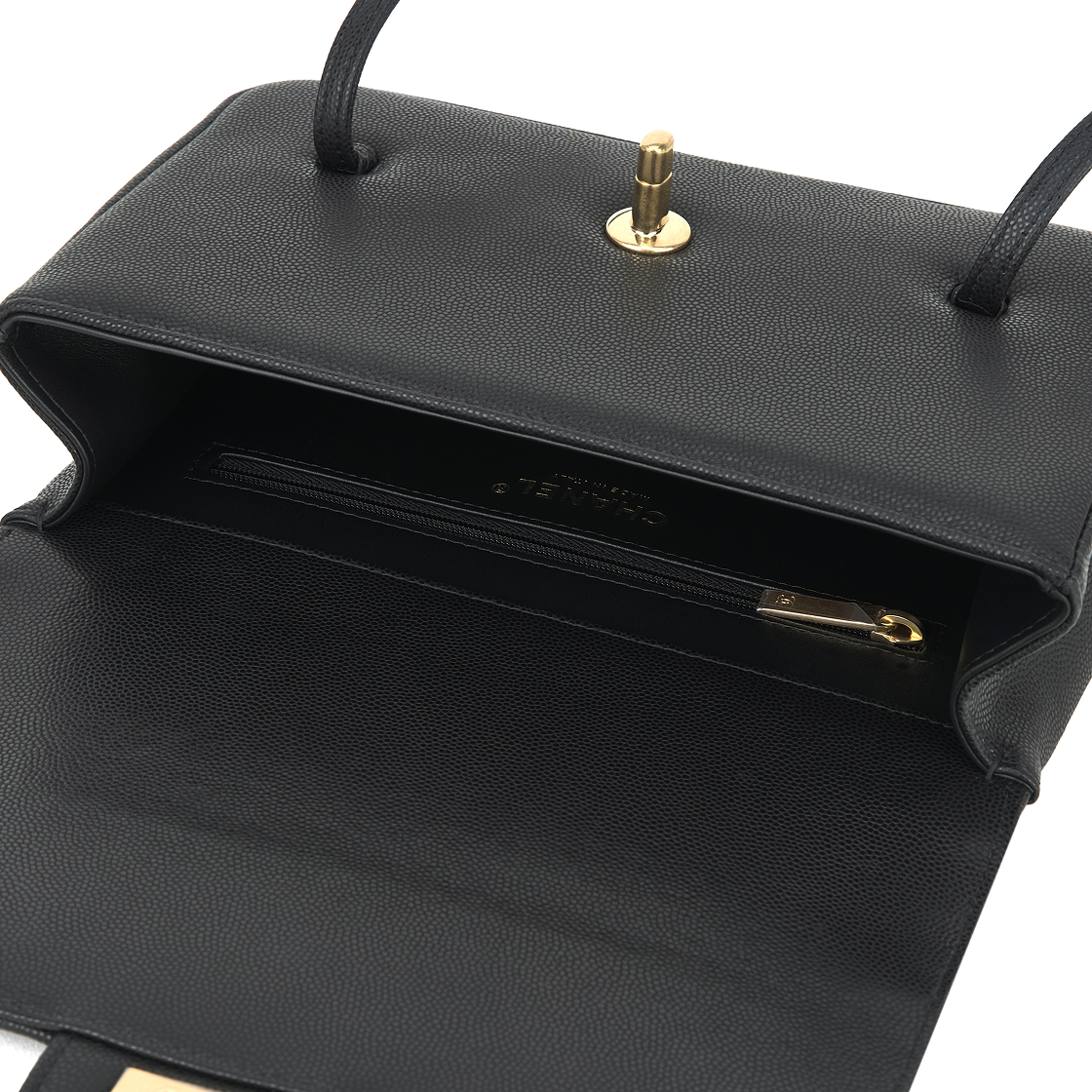 샤넬 스몰 플랩백 그레인드 샤이니 카프스킨 & 골드톤 메탈 블랙(Chanel Small Flap Bag Grained Shiny Calfskin & Gold-Tone Metal Black) - 5