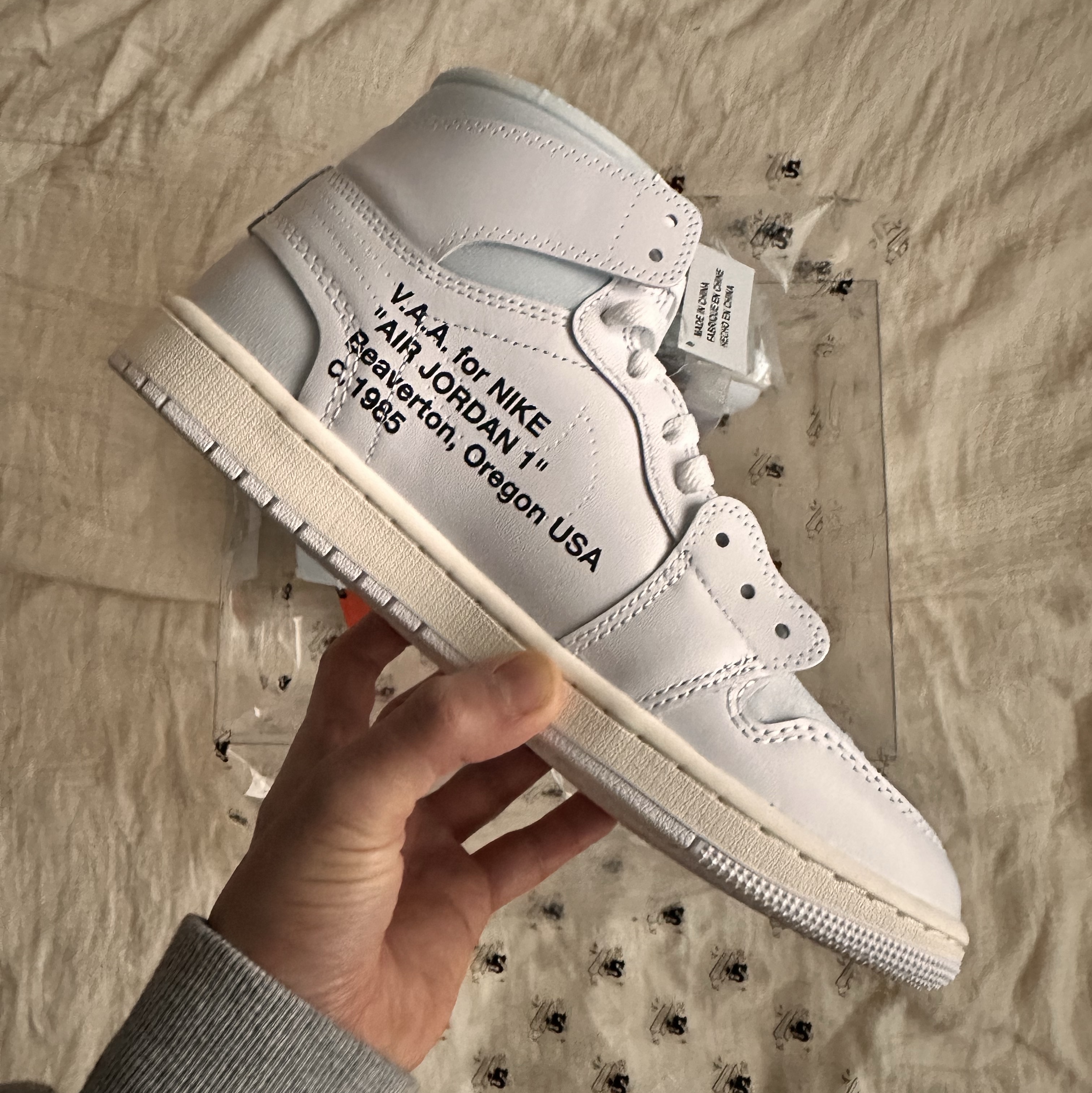 Jordan 1 x Virgil Abloh Archive Retro High Alaska White 착용 스타일 - 5
