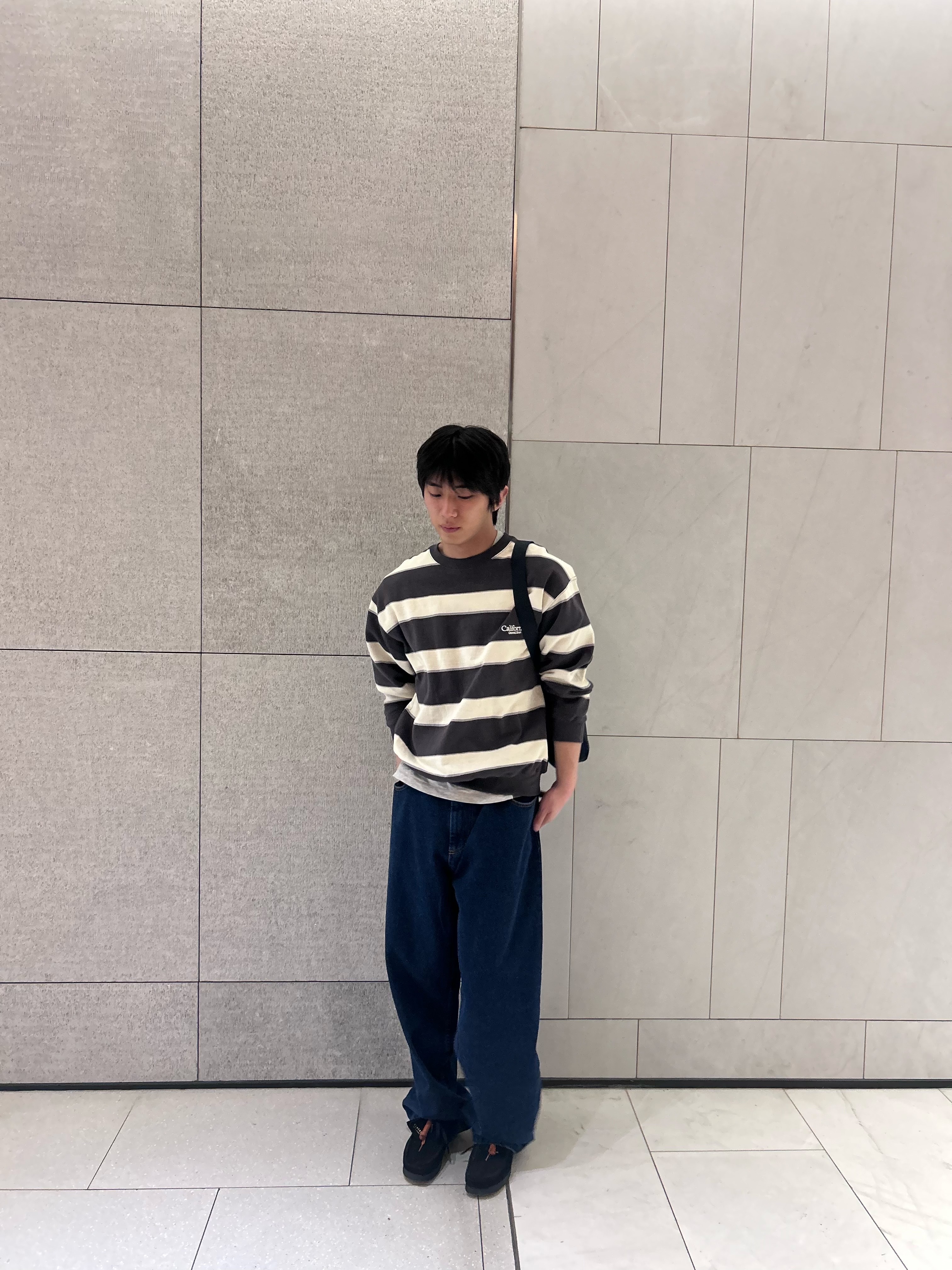 Montbell Pocketable Light Shoulder Bag Small Navy, California General Store Organic Border Sweat Crew Dark Gray - 26SS 착용 스타일 - 2