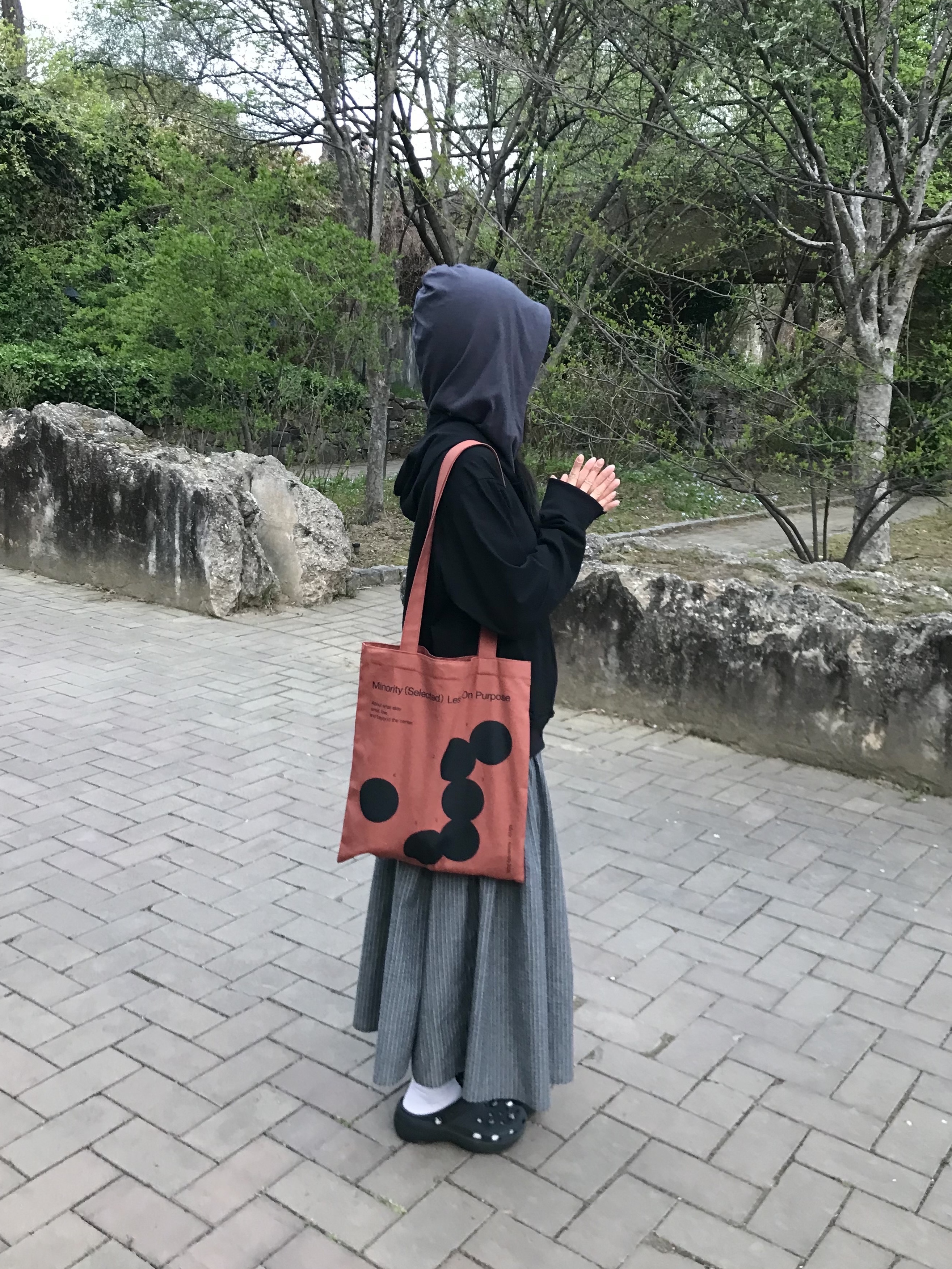 (W) Crocs Classic Platform Clog Black 착용 스타일