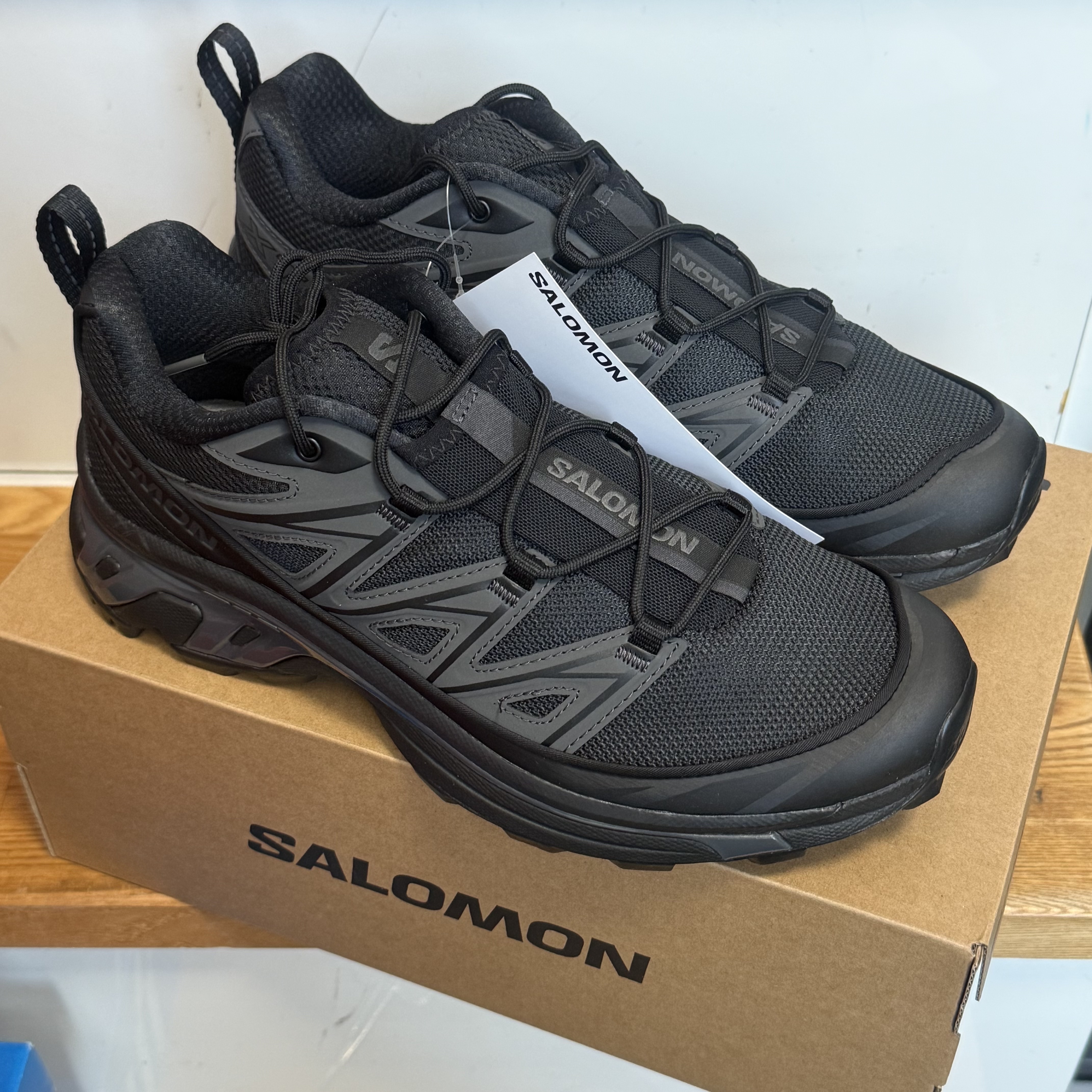 Salomon XT-6 Expanse Black Ebony 착용 스타일