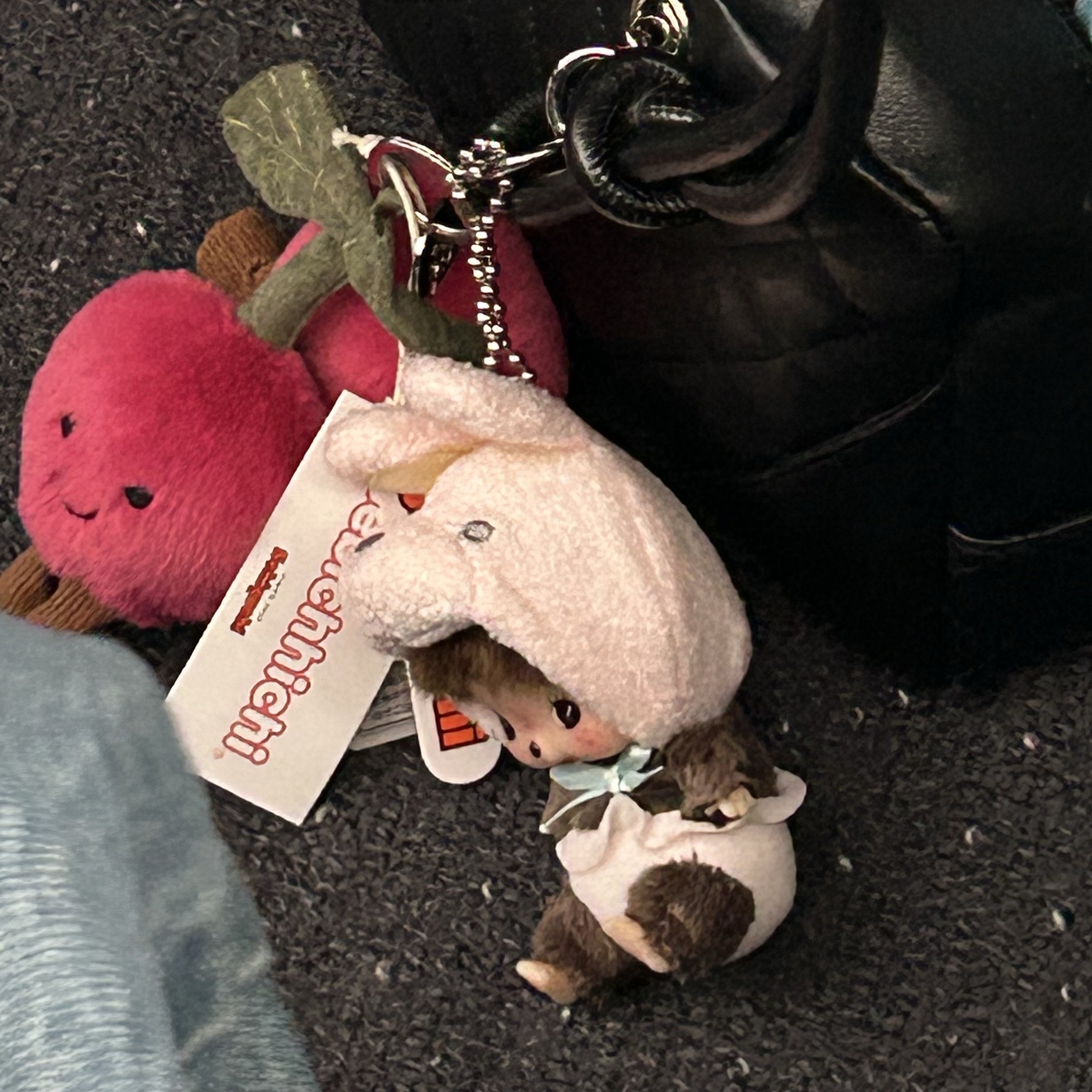 Monchhichi Animal Bebichhichi SS Rabbit Key Chain Pink 착용 스타일