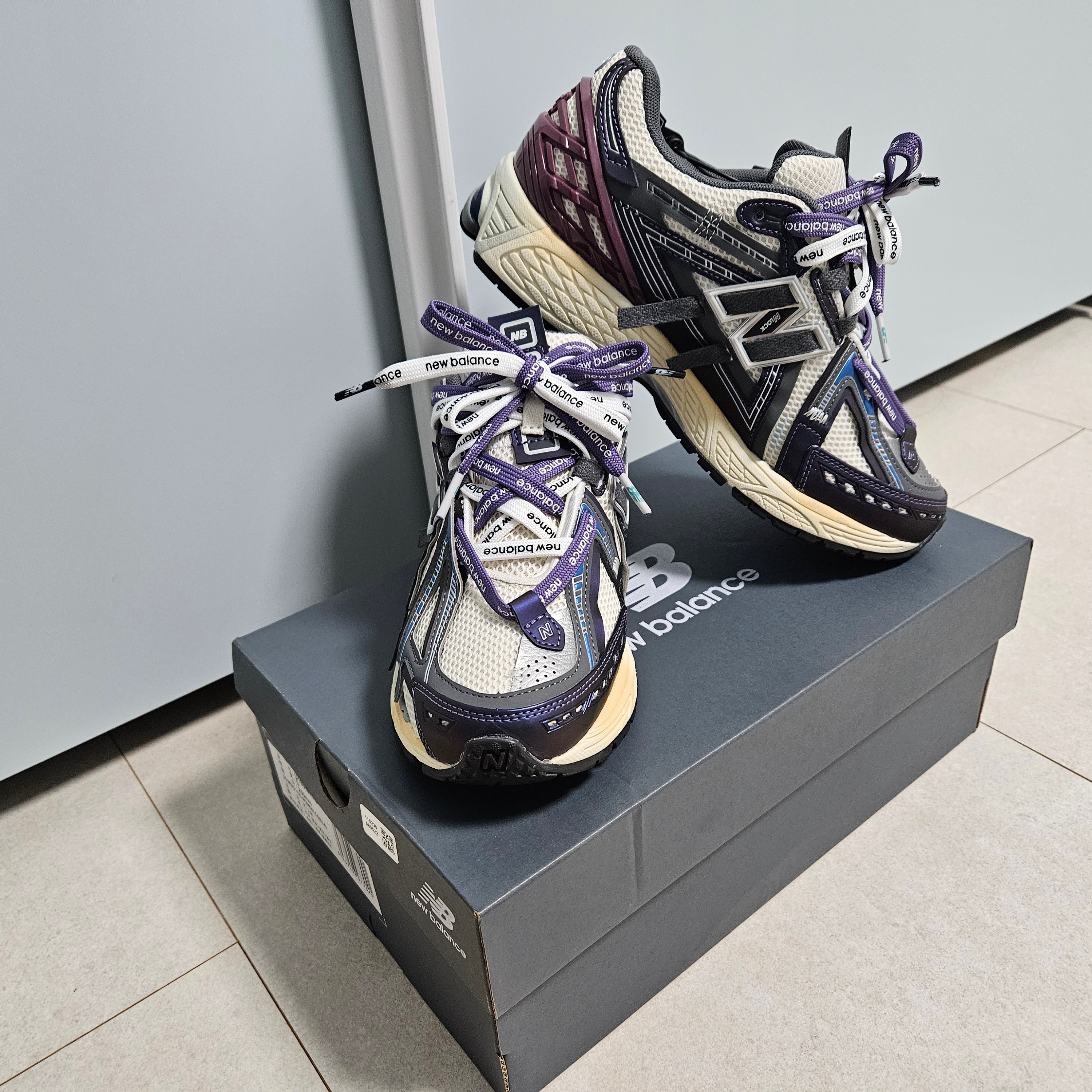 New Balance 1906A Inkwell Sea Salt 착용 스타일 - 6