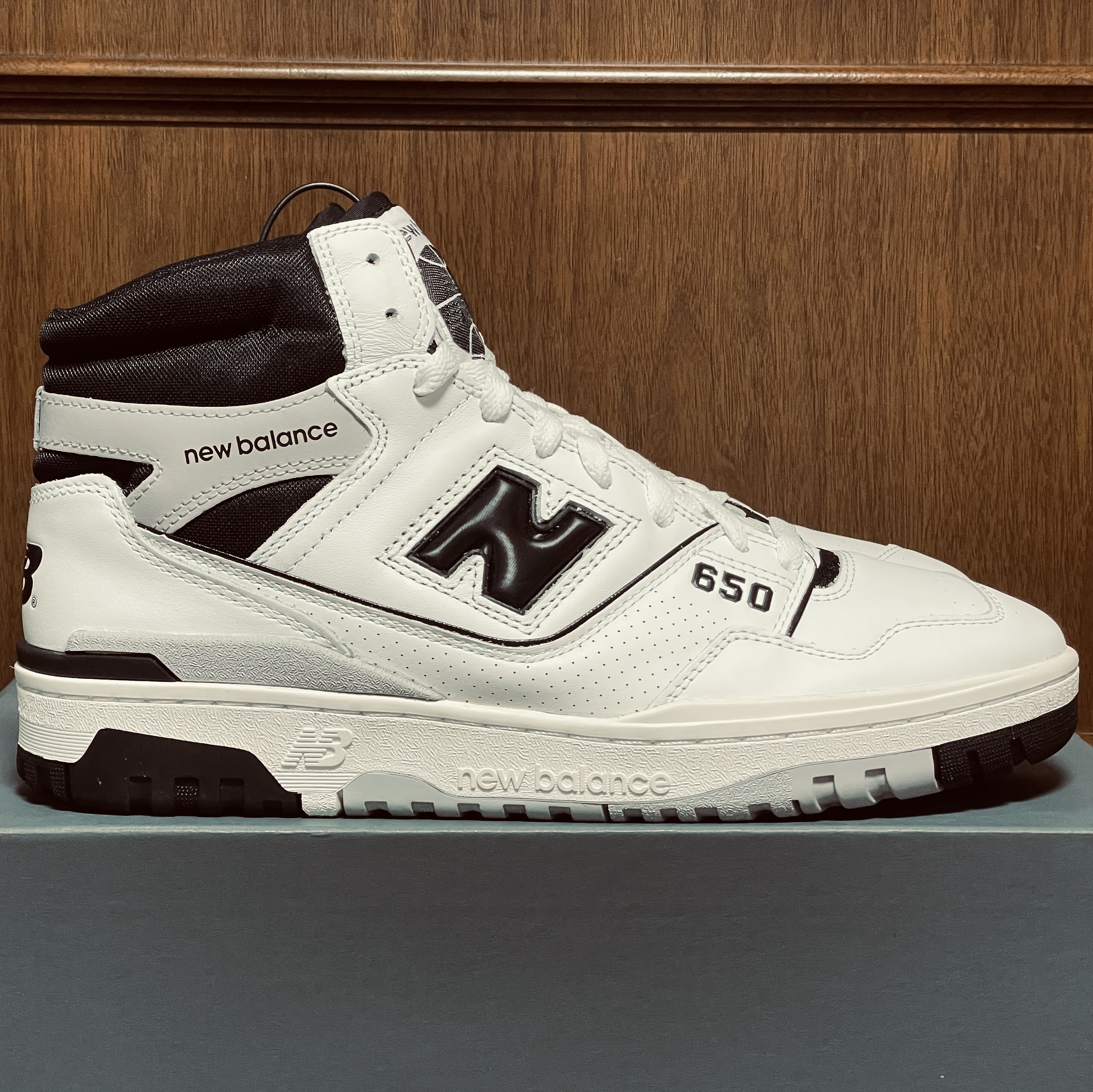 New Balance 650R White Black Grey, New Balance x Aime Leon Dore 550 Warm Sand 착용 스타일 - 4
