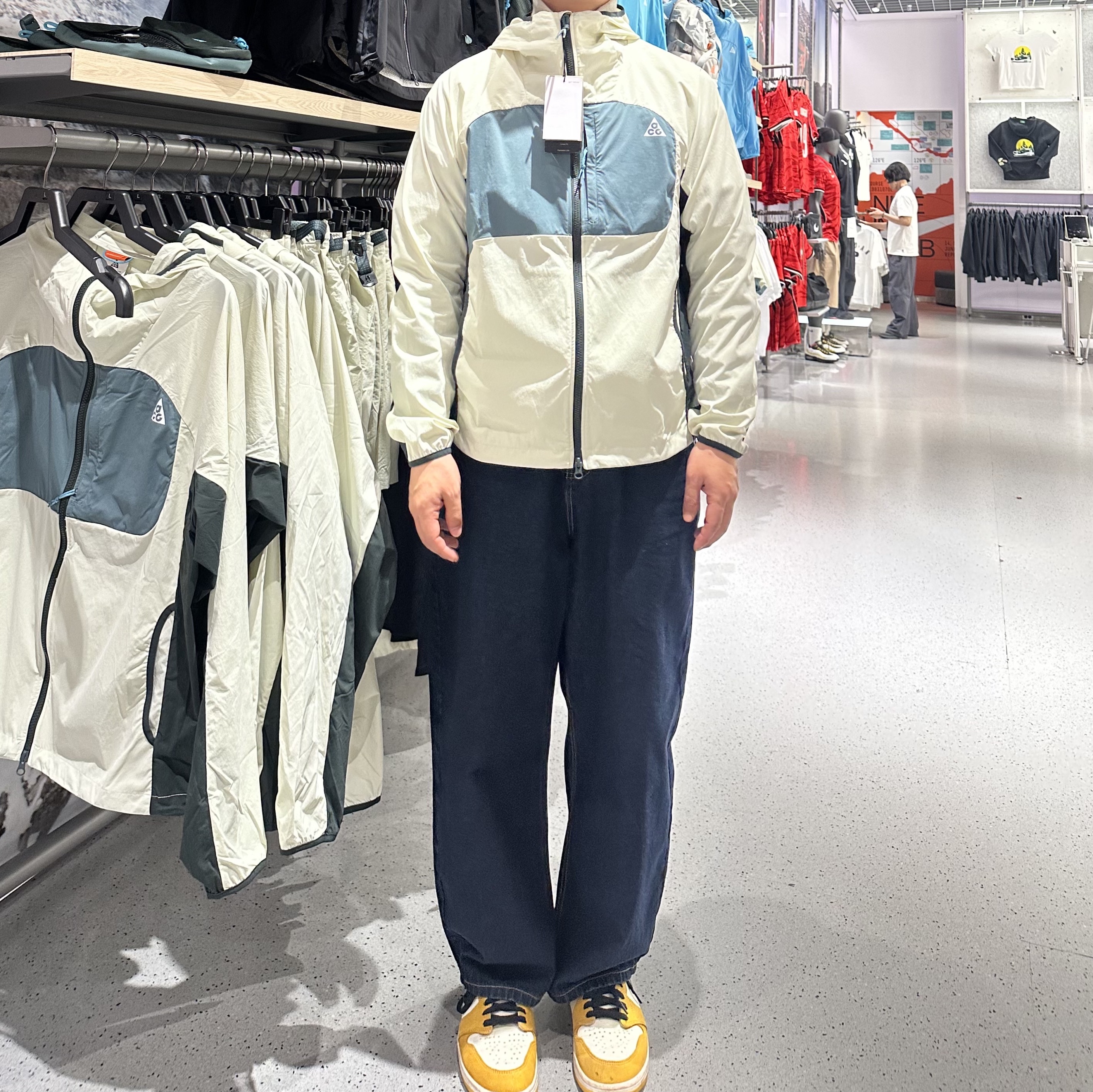 Nike ACG Five Towers UV Protection Jacket Sea Glass Black Spruce - Asia 착용 스타일