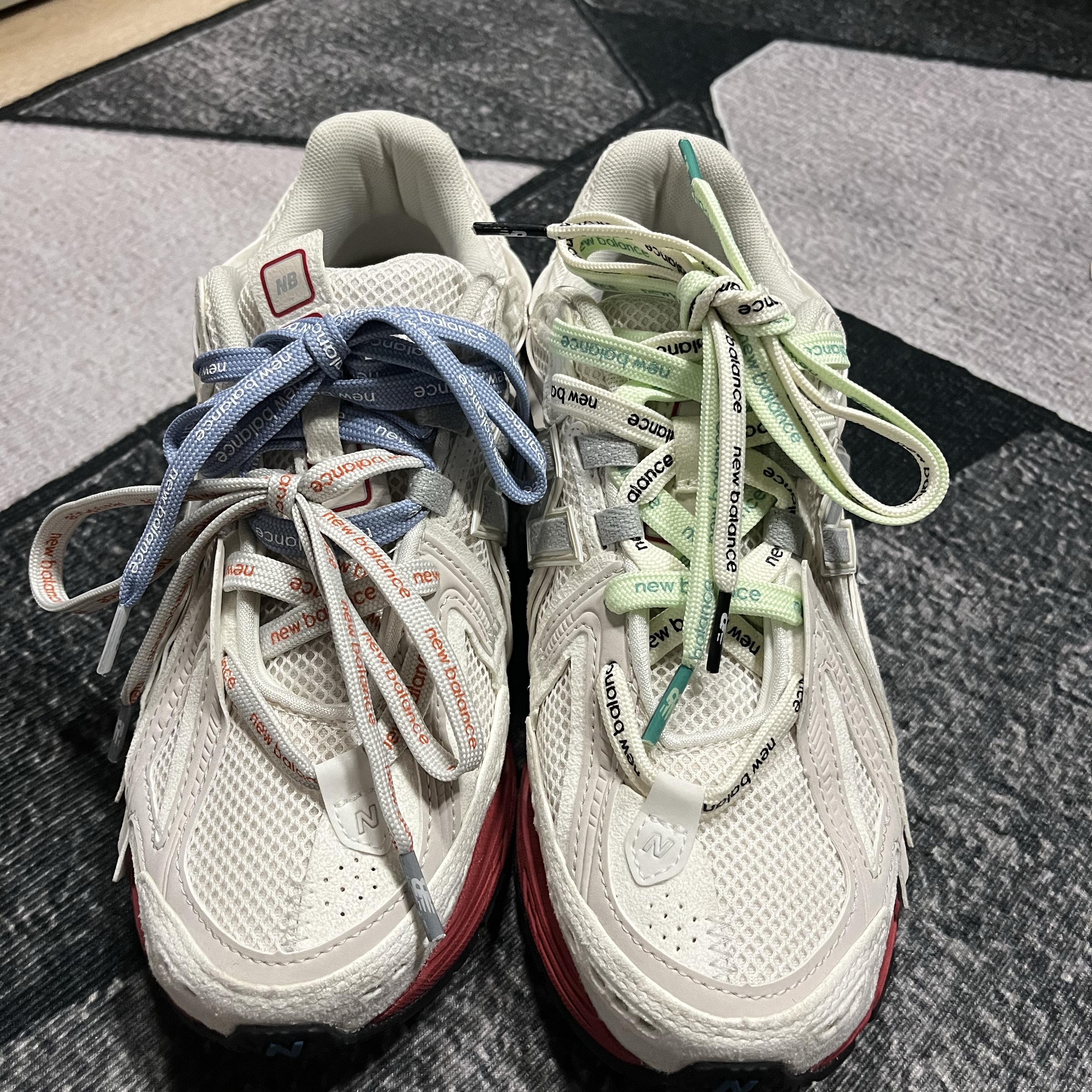 New Balance 1906A Sea Salt Moonbeam 착용 스타일 - 1