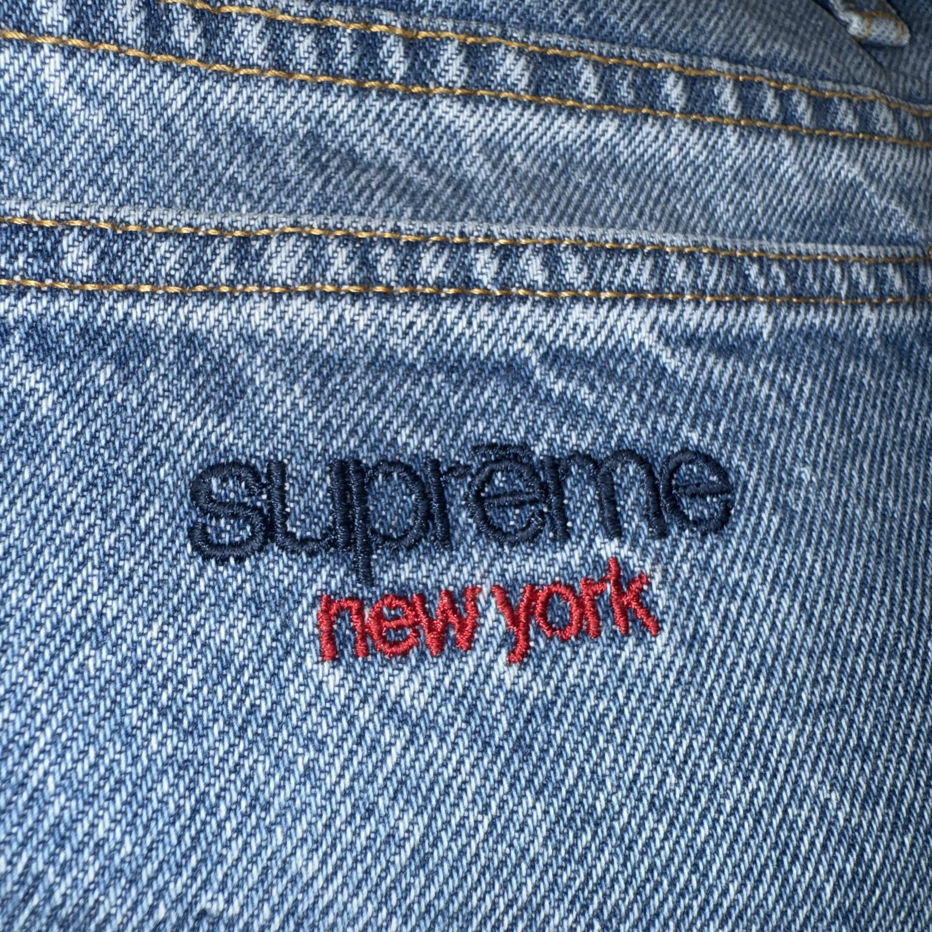 Supreme Baggy Jean Washed Indigo - 26SS 착용 스타일