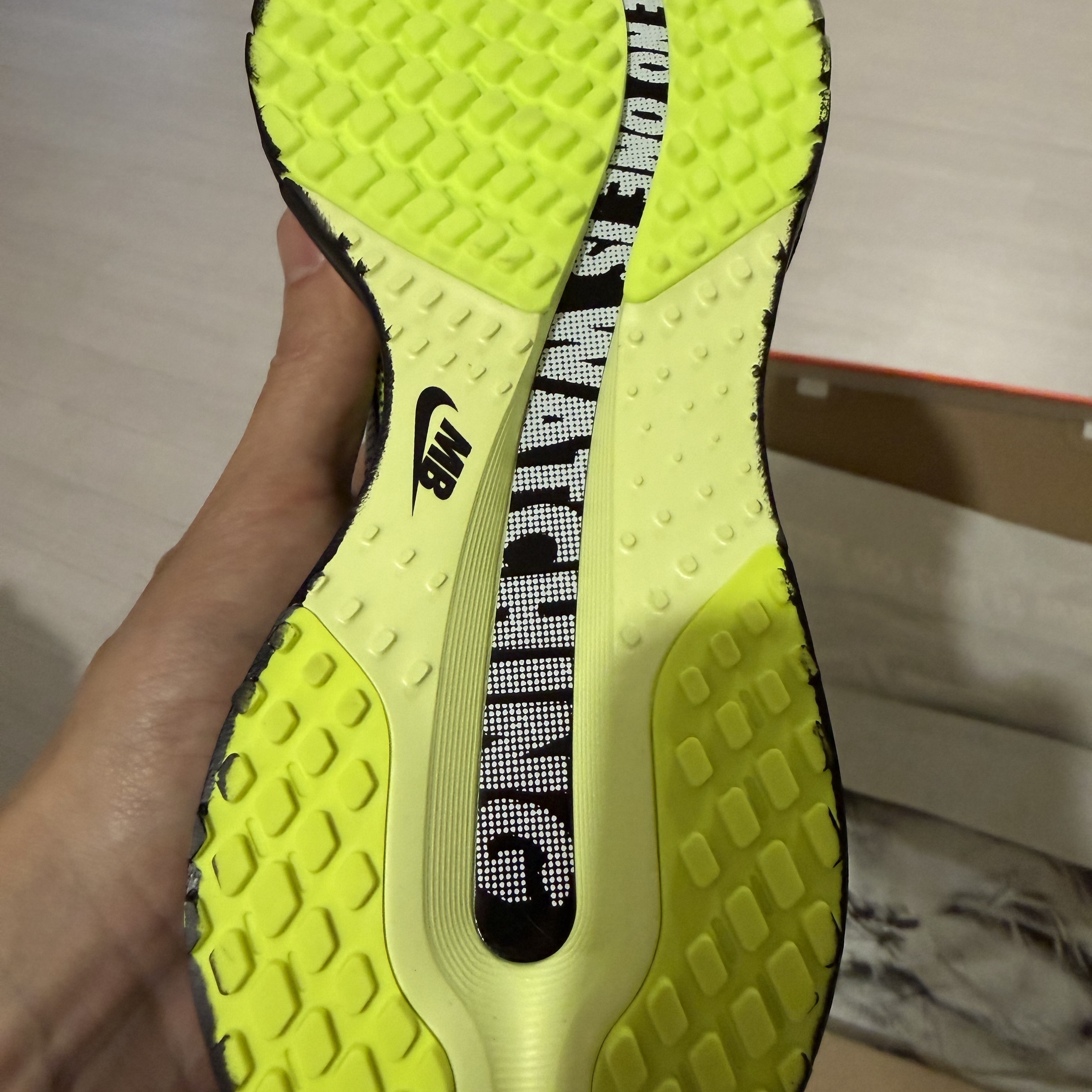 (W) Nike x Melitta Baumeister Pegasus Premium Volt and Cyber 착용 스타일 - 6