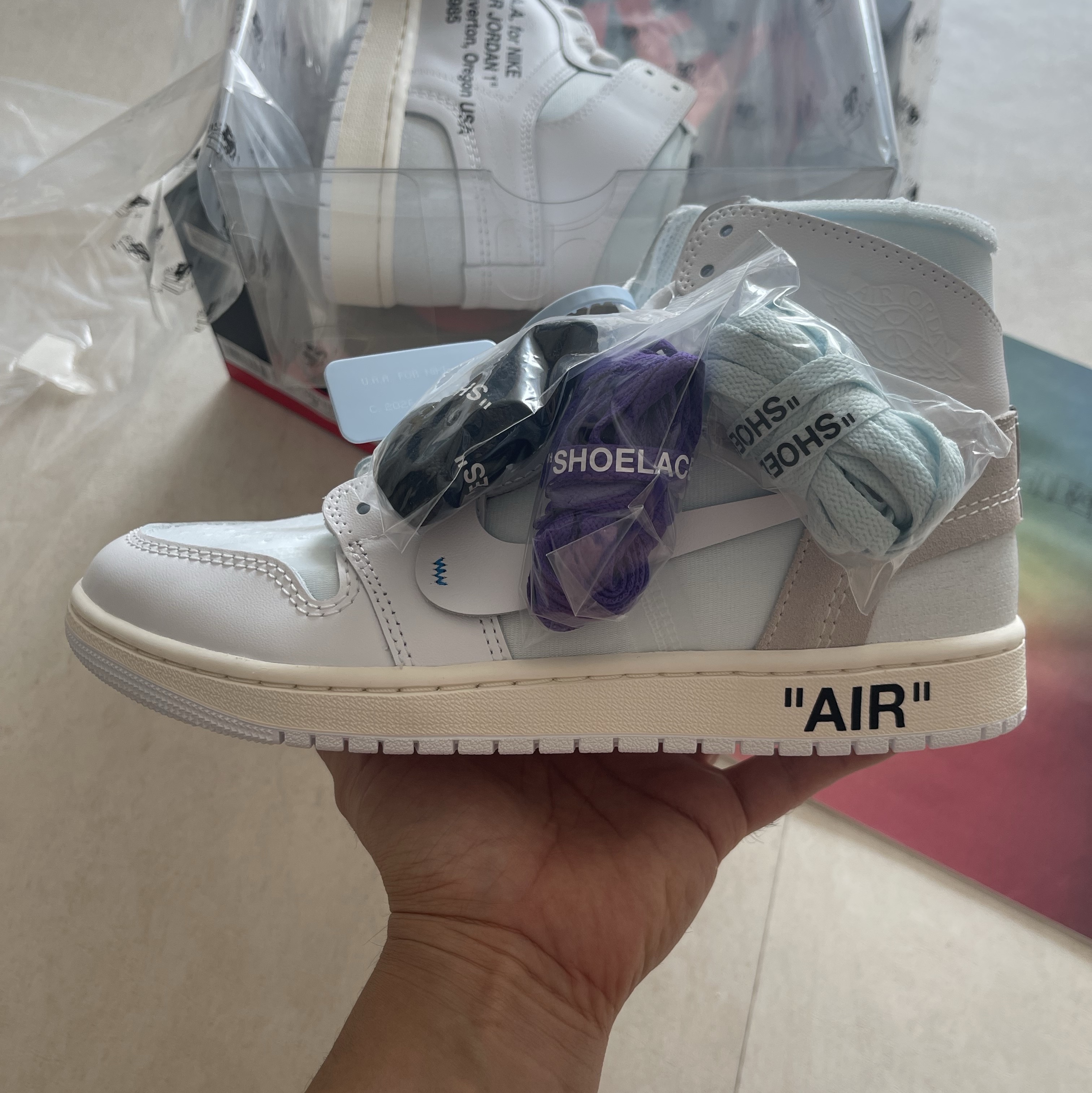 Jordan 1 x Virgil Abloh Archive Retro High Alaska White 착용 스타일 - 2