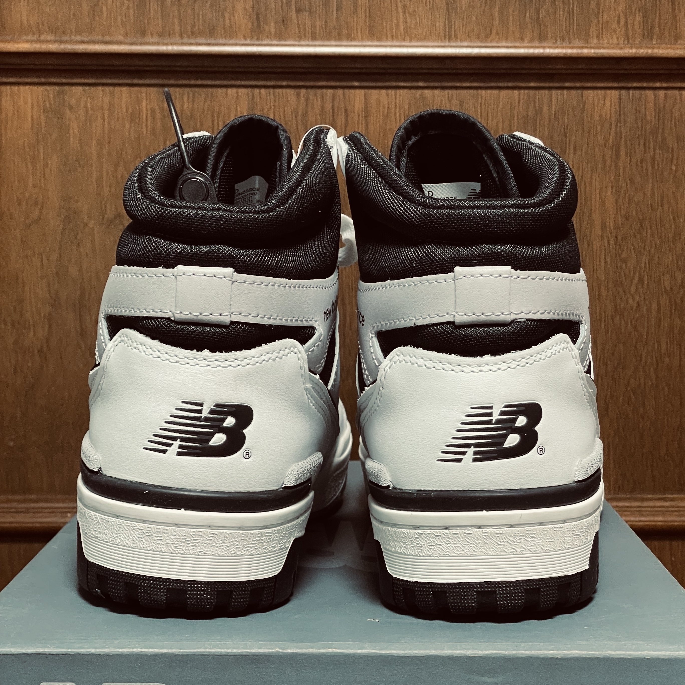 New Balance 650R White Black Grey, New Balance x Aime Leon Dore 550 Warm Sand 착용 스타일 - 5
